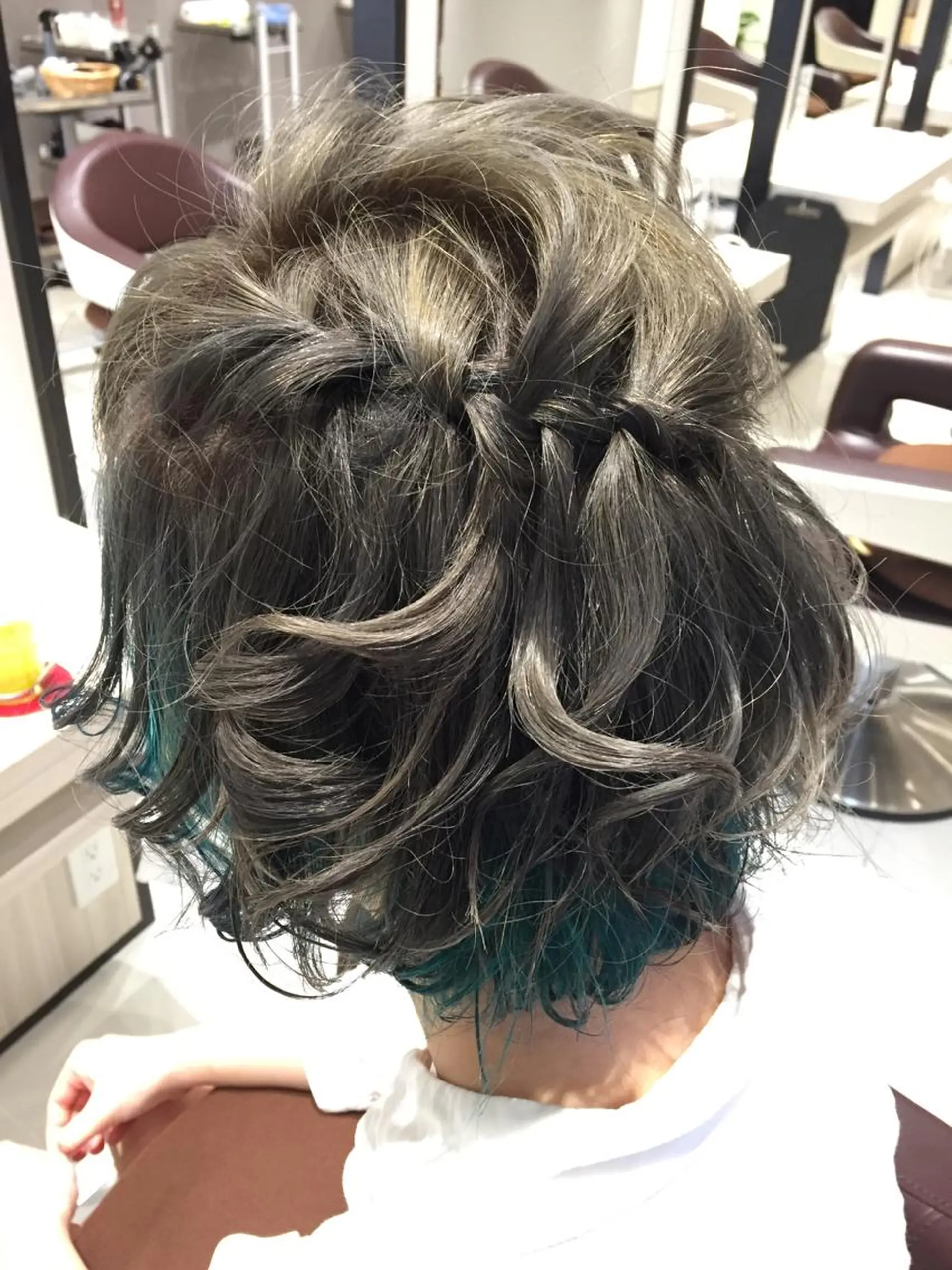 ショート カラー メンズヘア&眉毛整形 タナカフジのヘアスタイル