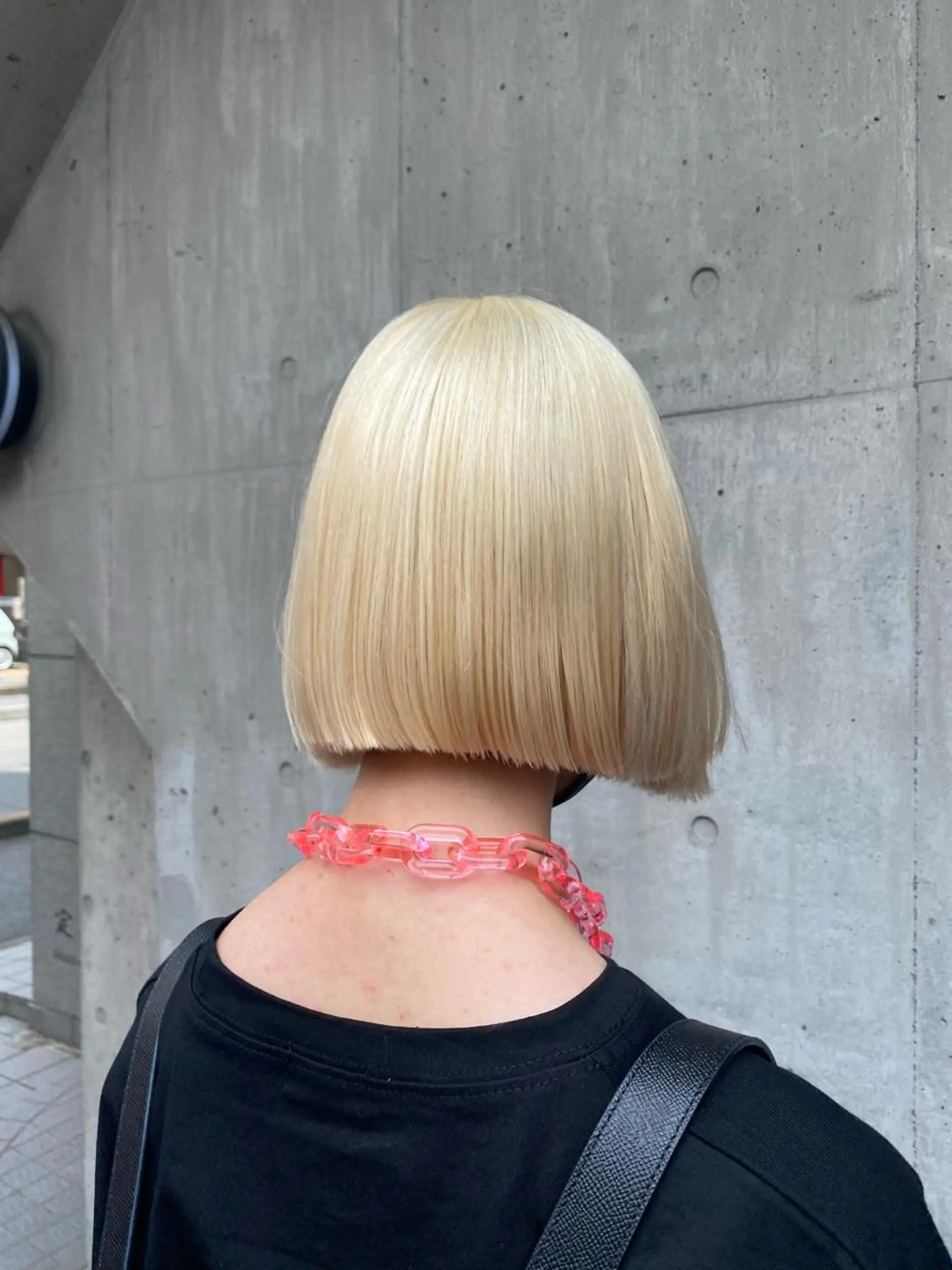 ショート カラー ヘアアレンジ アッシュ アッシュグレー アッシュグレージュ バレイヤージュ ミストバング Bob＆ハイトーン 専門家CHIHIROのヘアスタイル