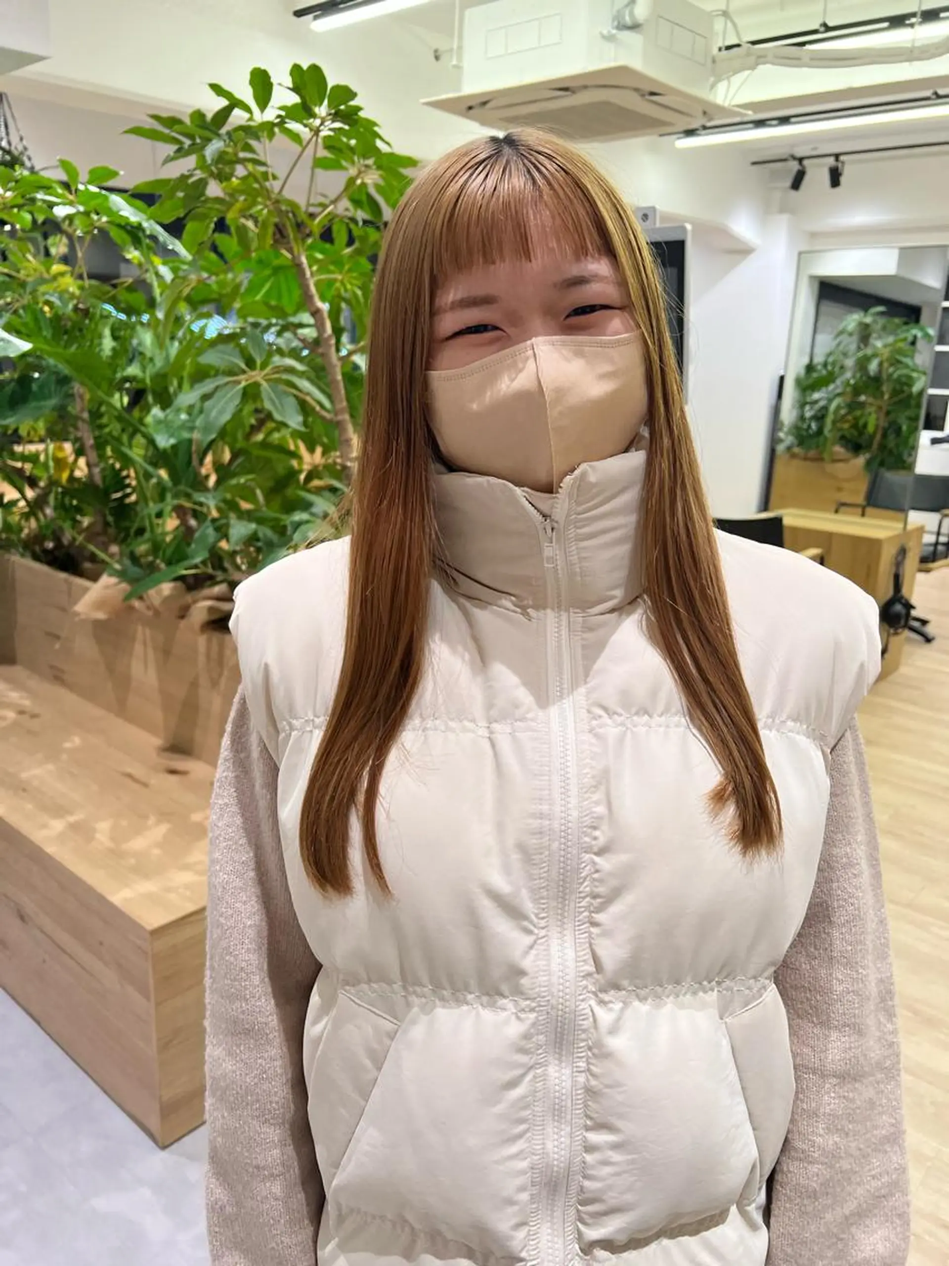 ロング オン眉 田中 愛梨のヘアスタイル