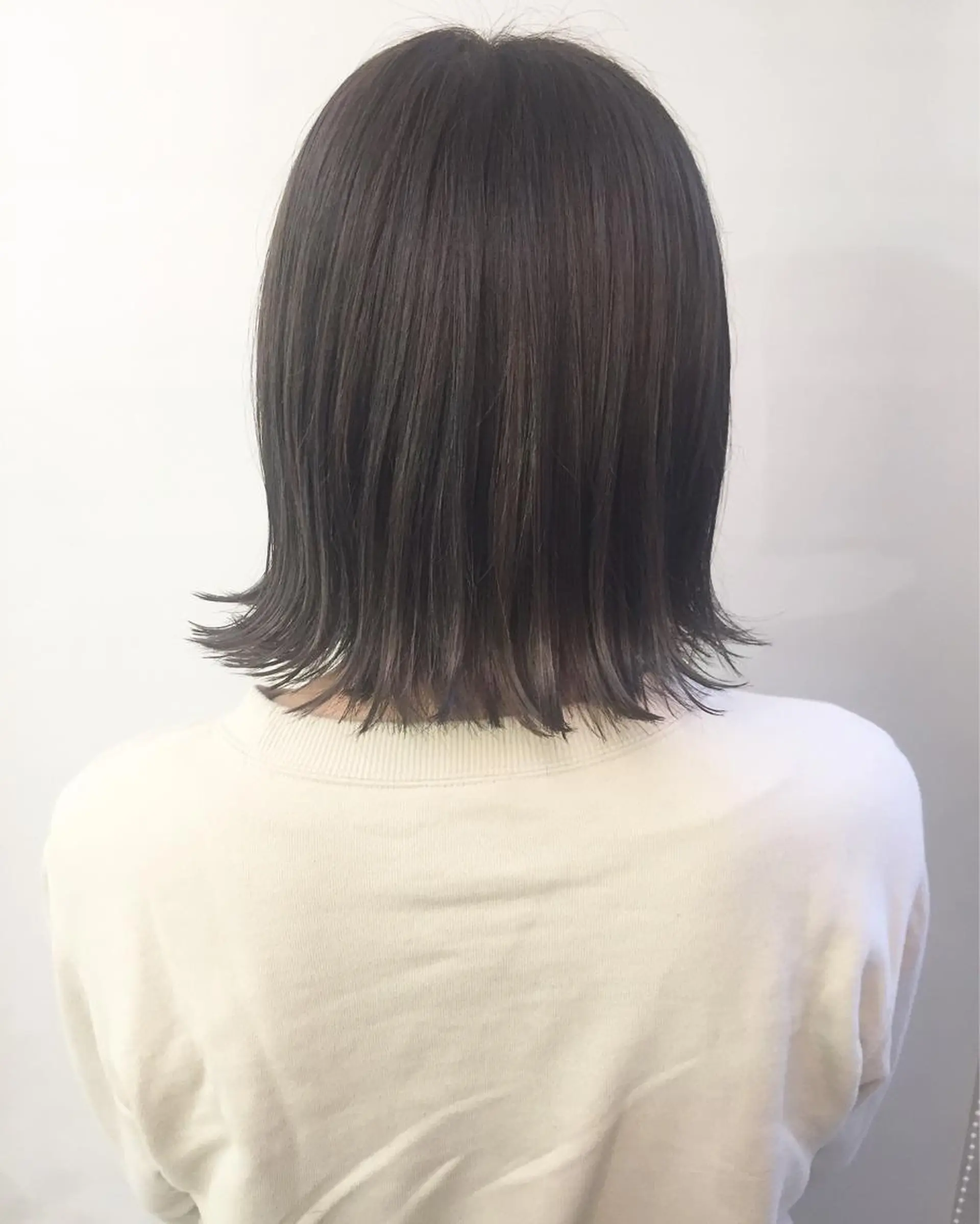 ショート カラー アッシュ 齋藤 咲のヘアスタイル