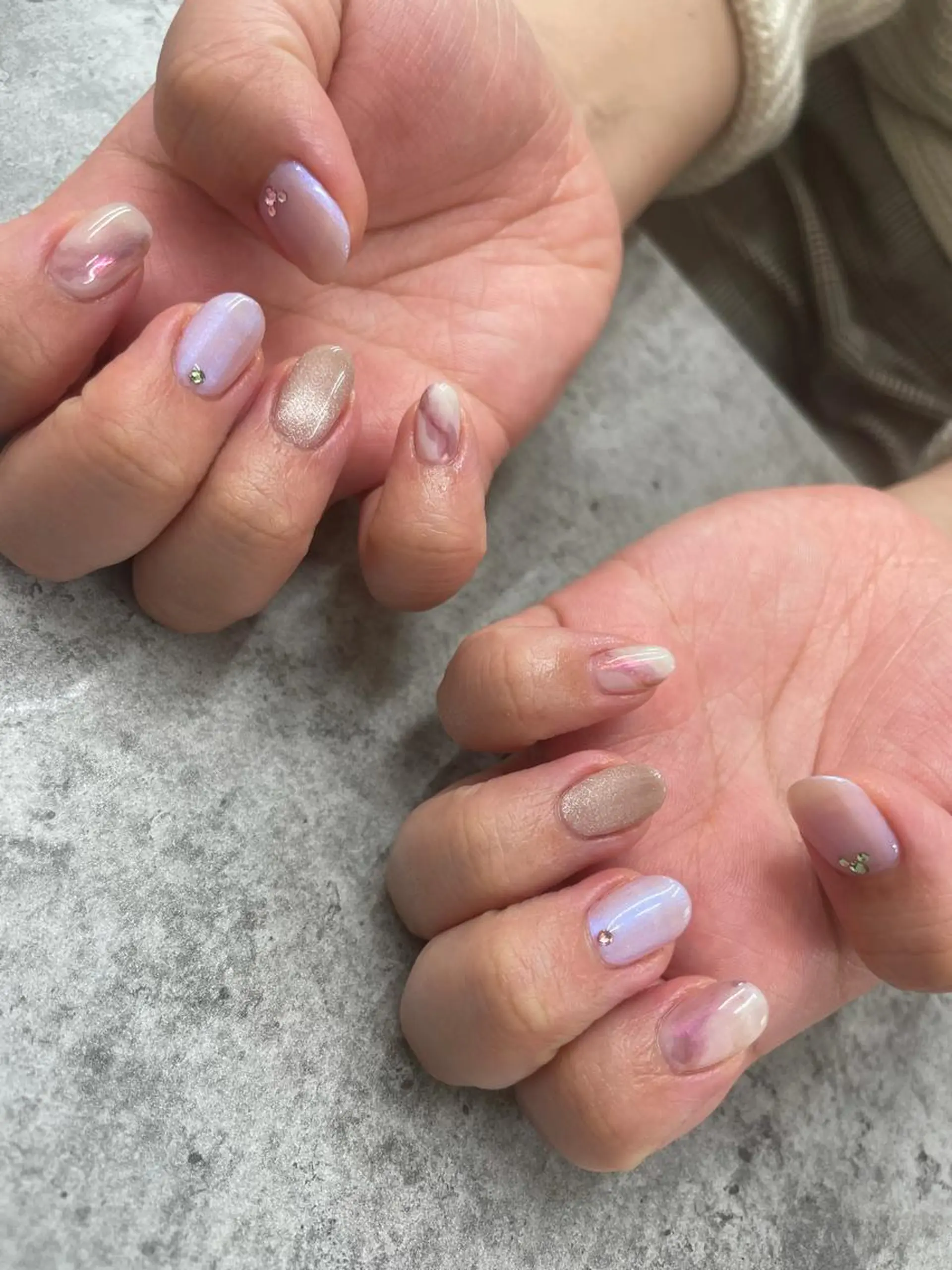 ネイル マグネットネイル ストーンネイル nail salon  Aym所属・nail salon Aymのネイルデザイン