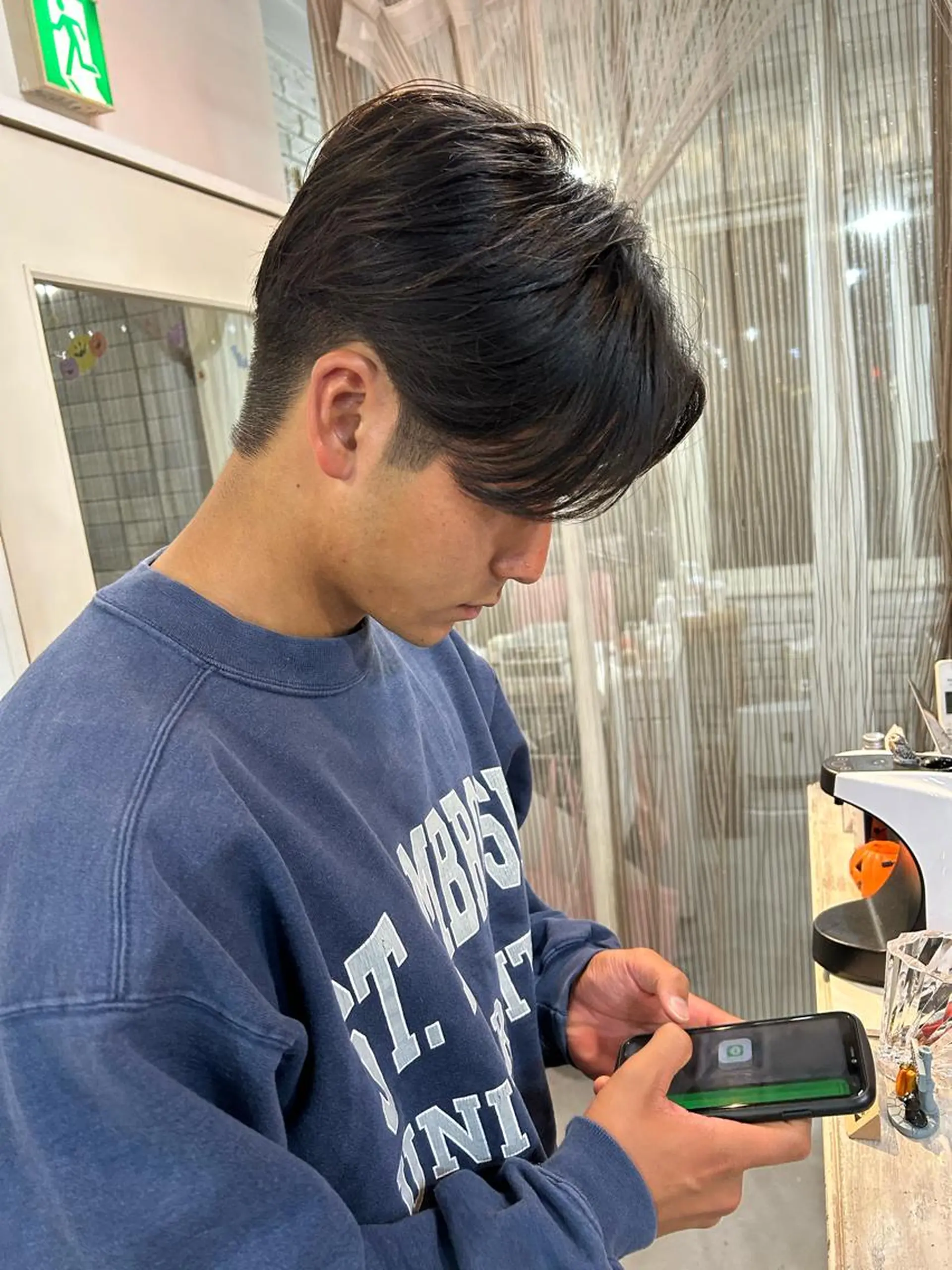 ショート メンズ メンズブリーチ センターパート メンズハイライト メンズインナーカラー メンズパーマ カット charme所属・💈メンズ特化 /伊藤大輝💈のヘアスタイル