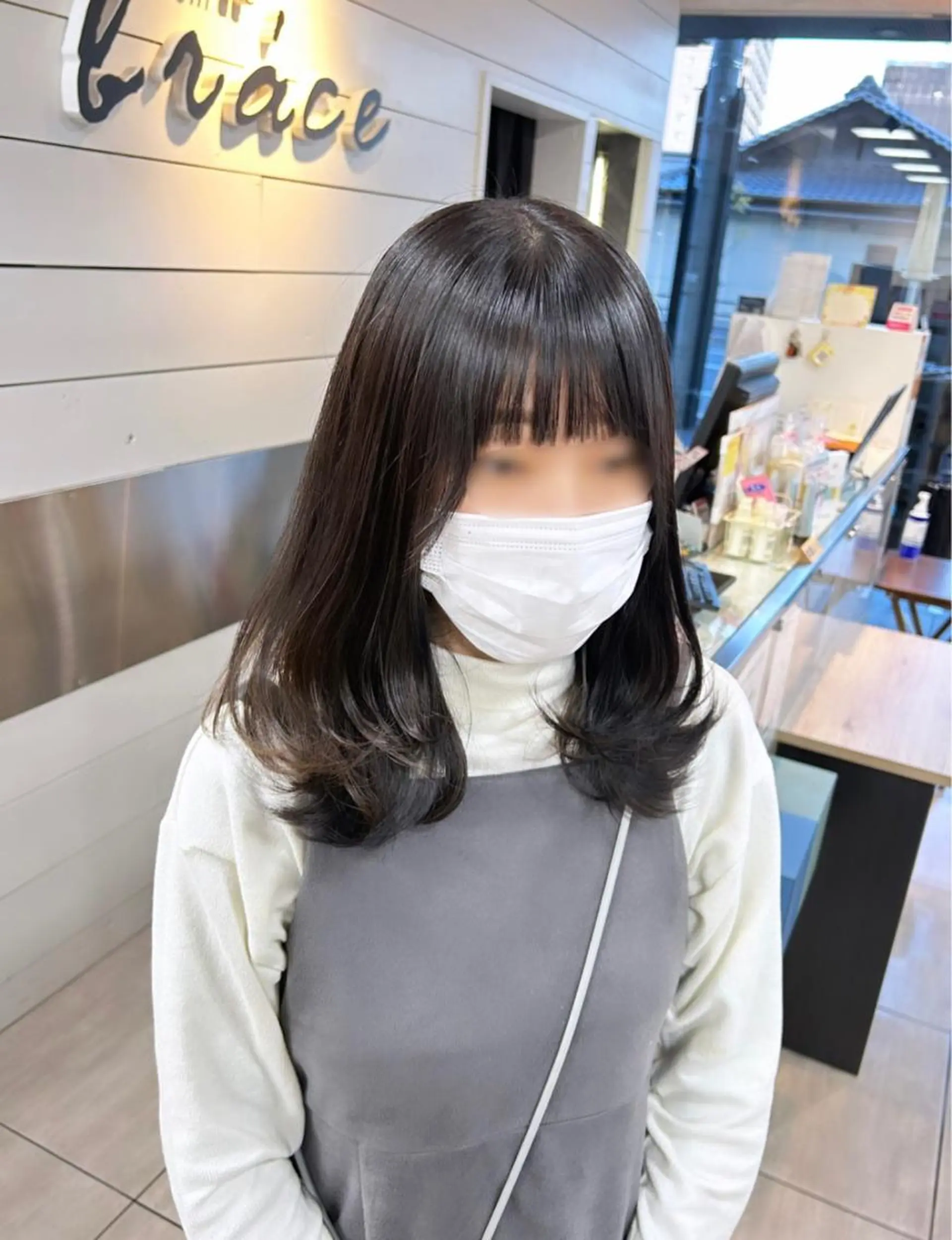 ミディアム ミディアムレイヤー レイヤーカット ヘアカラー トリートメント 🫧艶髪カラー🫧 森本くるみのヘアスタイル