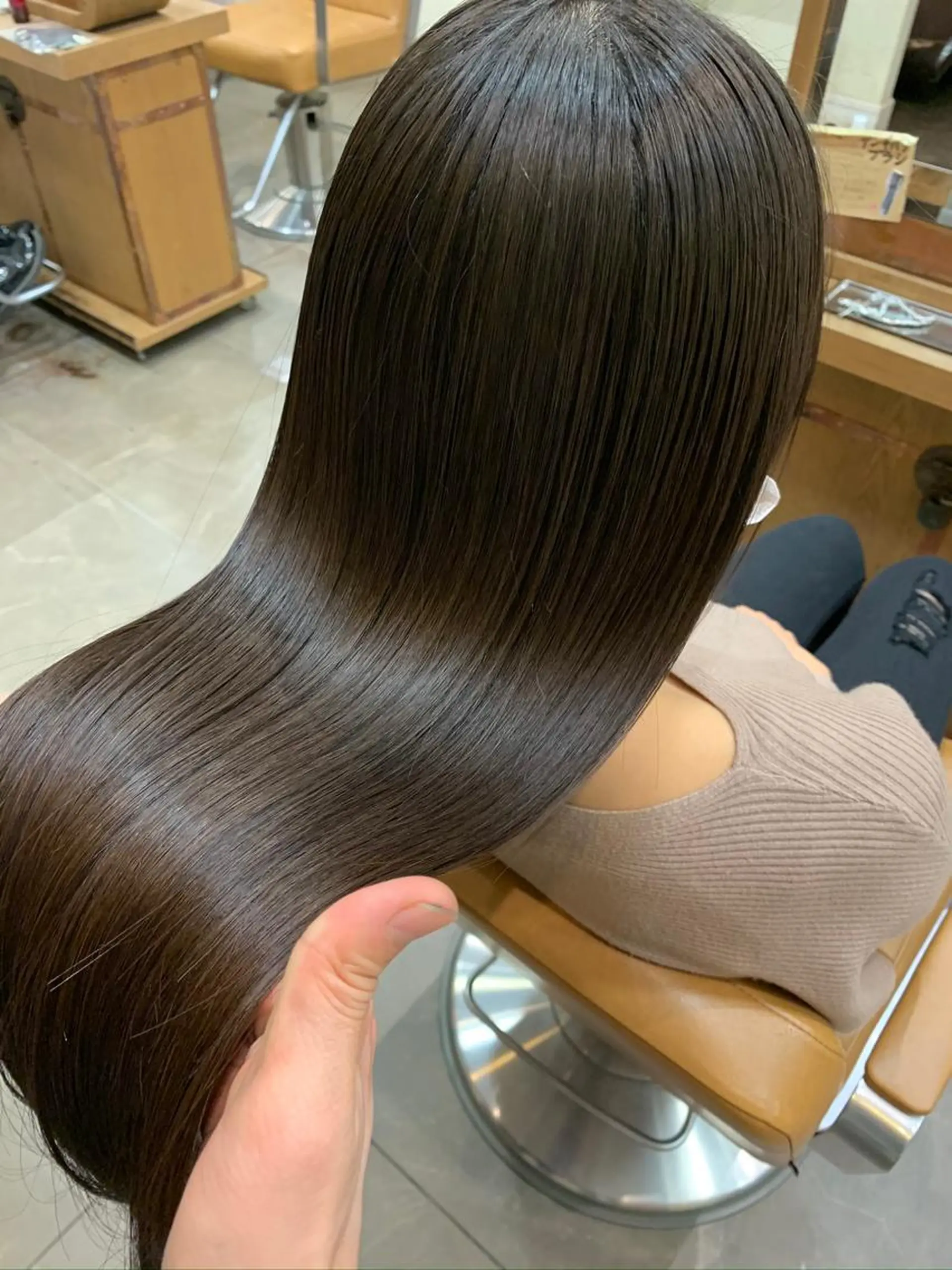 ロング トリートメント 酸熱トリートメント 庄司 朱里のヘアスタイル