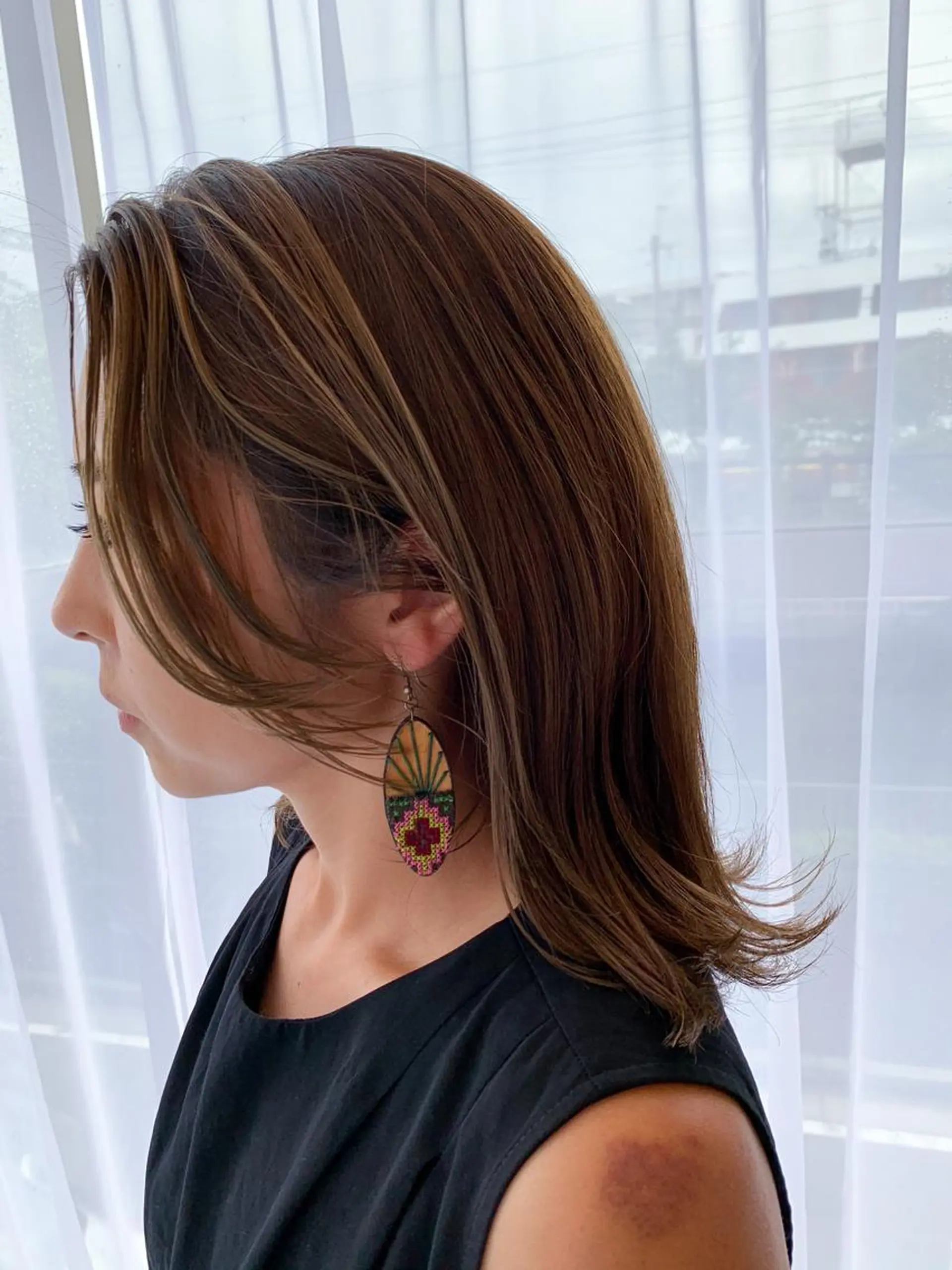 ミディアム カラー ミディアムパーマ アッシュ ブリーチ ケアブリーチ 透明感カラー カット トリートメント モリシュンスケ /レイヤー/髪質改善のヘアスタイル