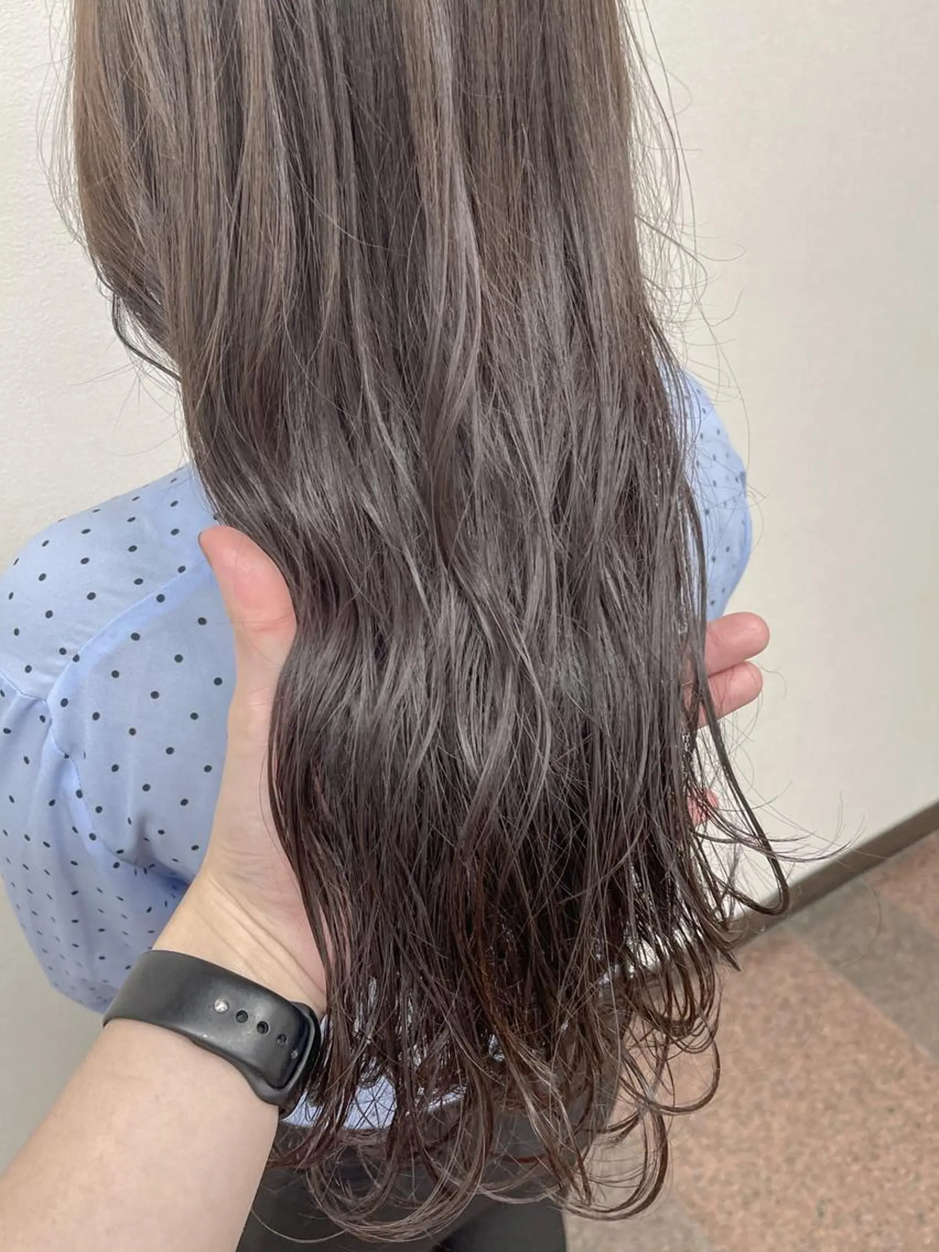 ロング カット ヘアカラー トリートメント シンタニ ナオトのヘアスタイル