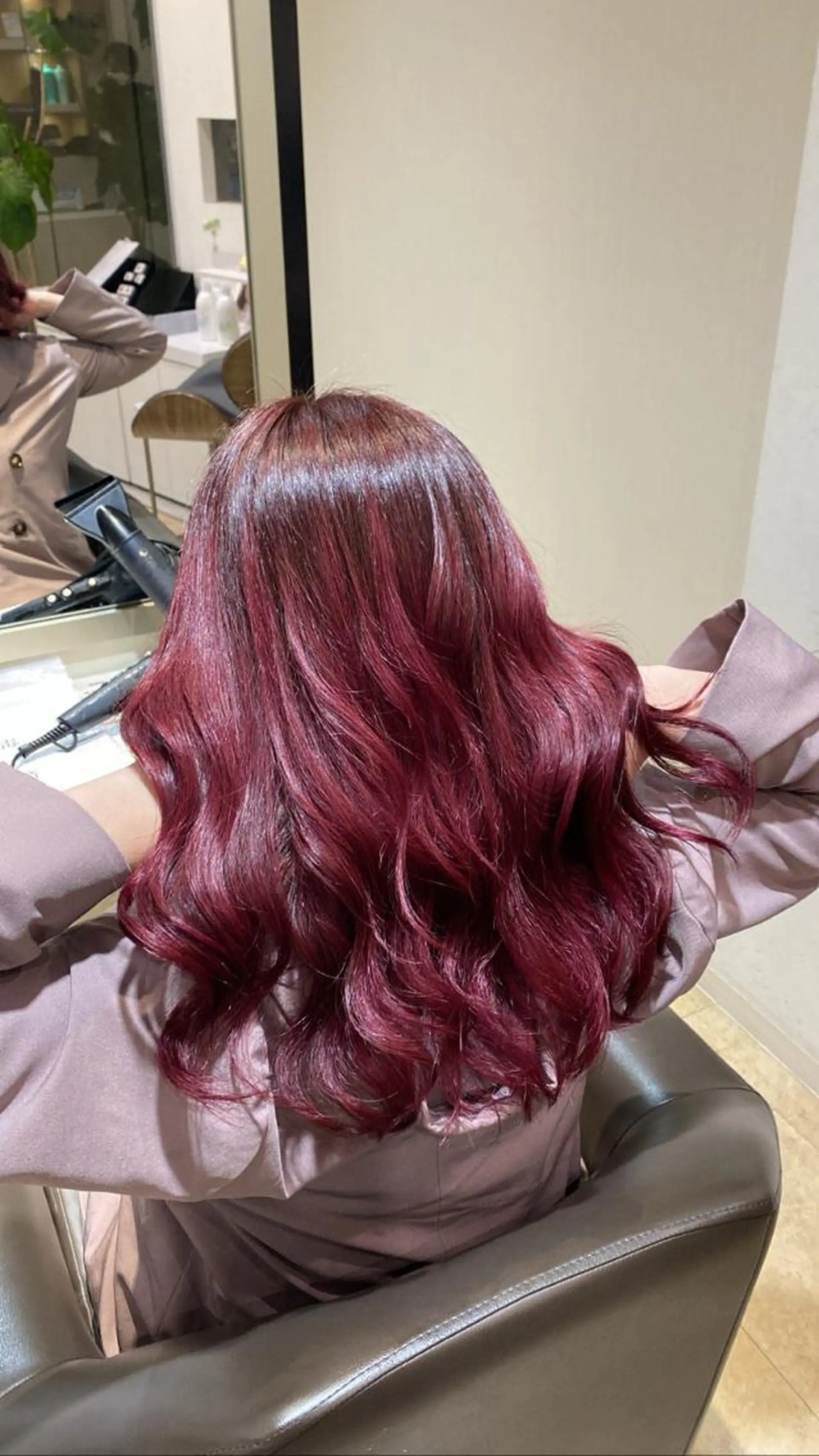 ロング ヘアカラー 淺谷 美紀のヘアスタイル