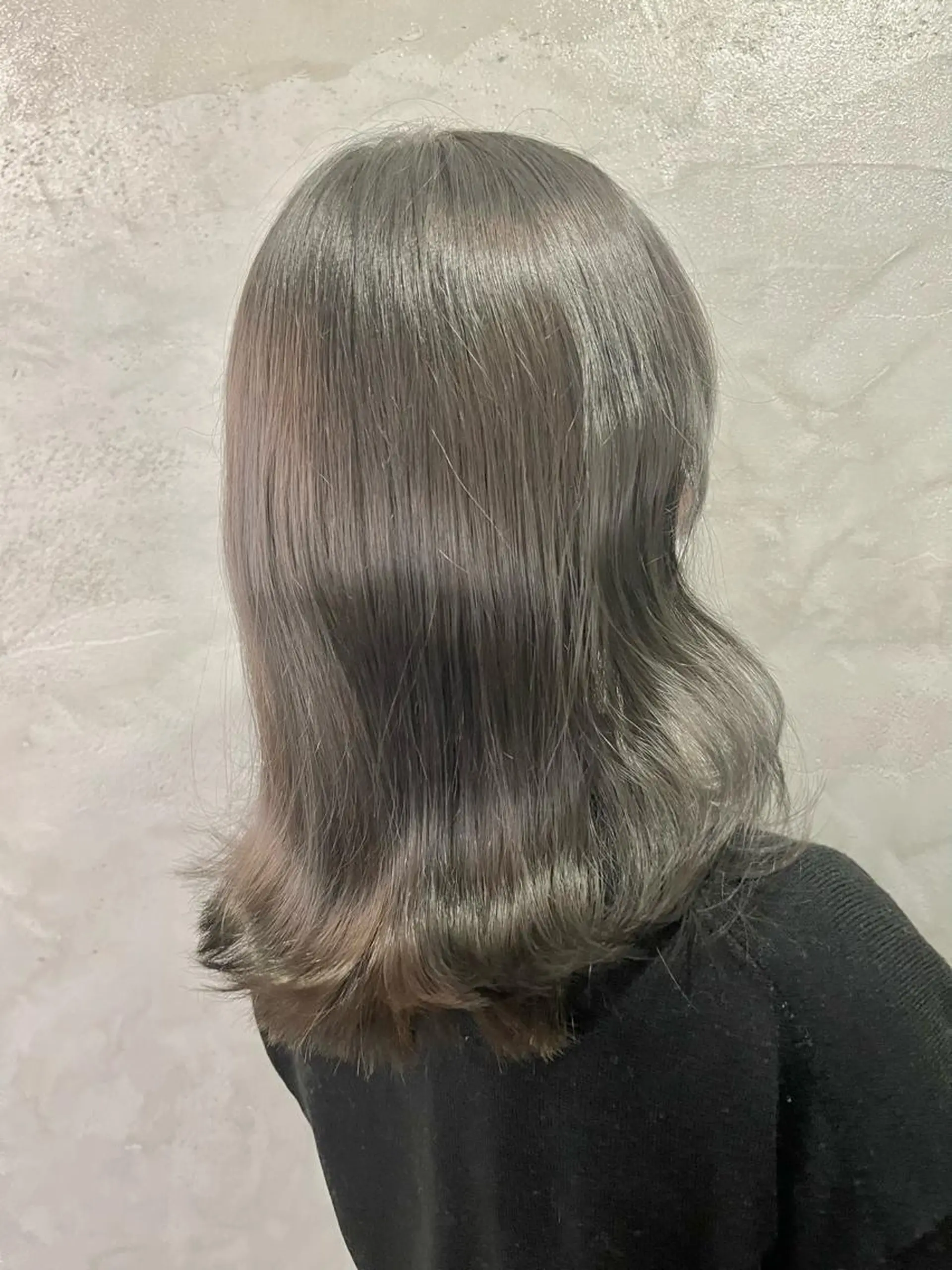 セミロング カラー アッシュ アッシュグレー アッシュグレージュ グレージュ FUJINO RYOのヘアスタイル