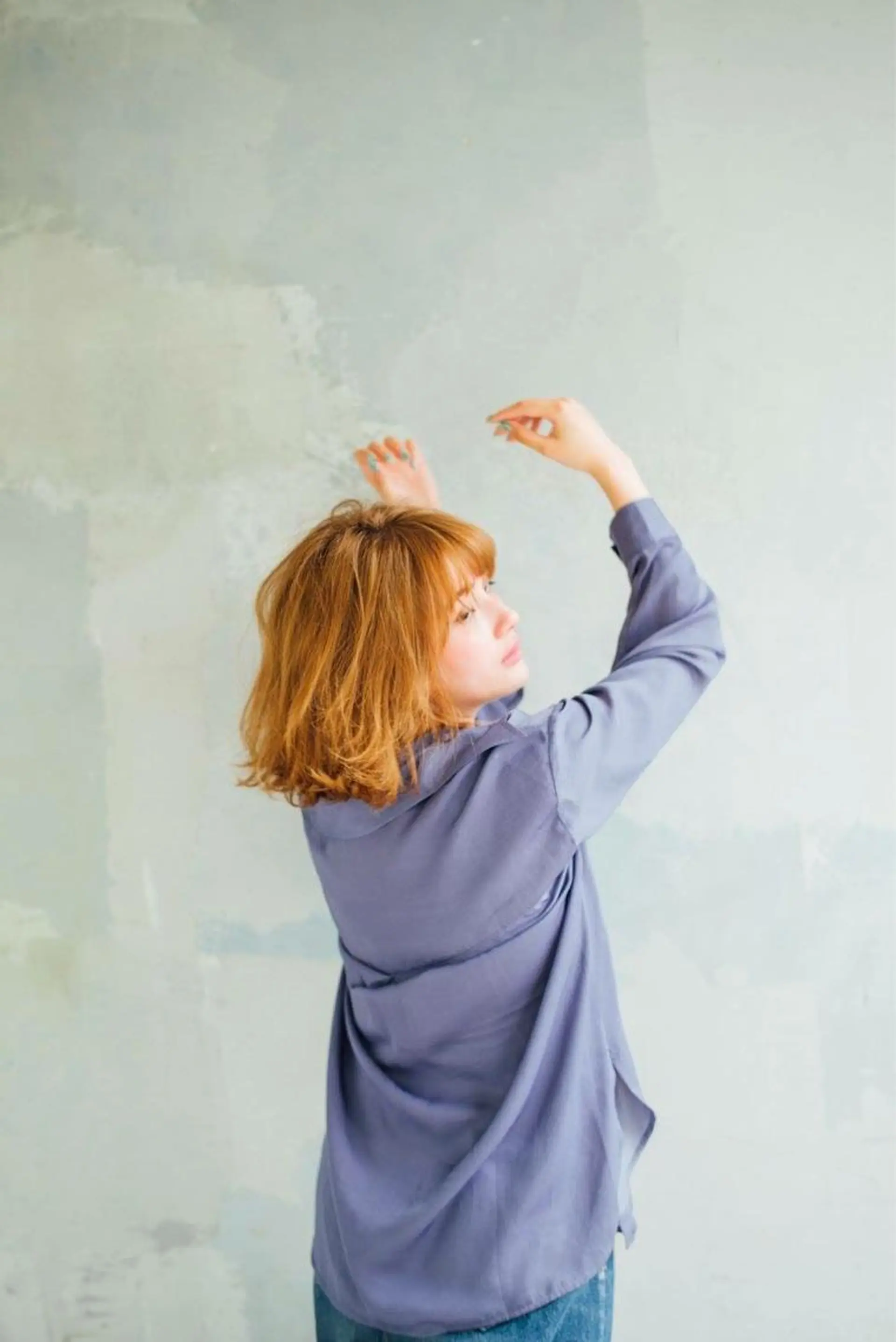 ミディアム カラー ネイル 林 里美のヘアスタイル