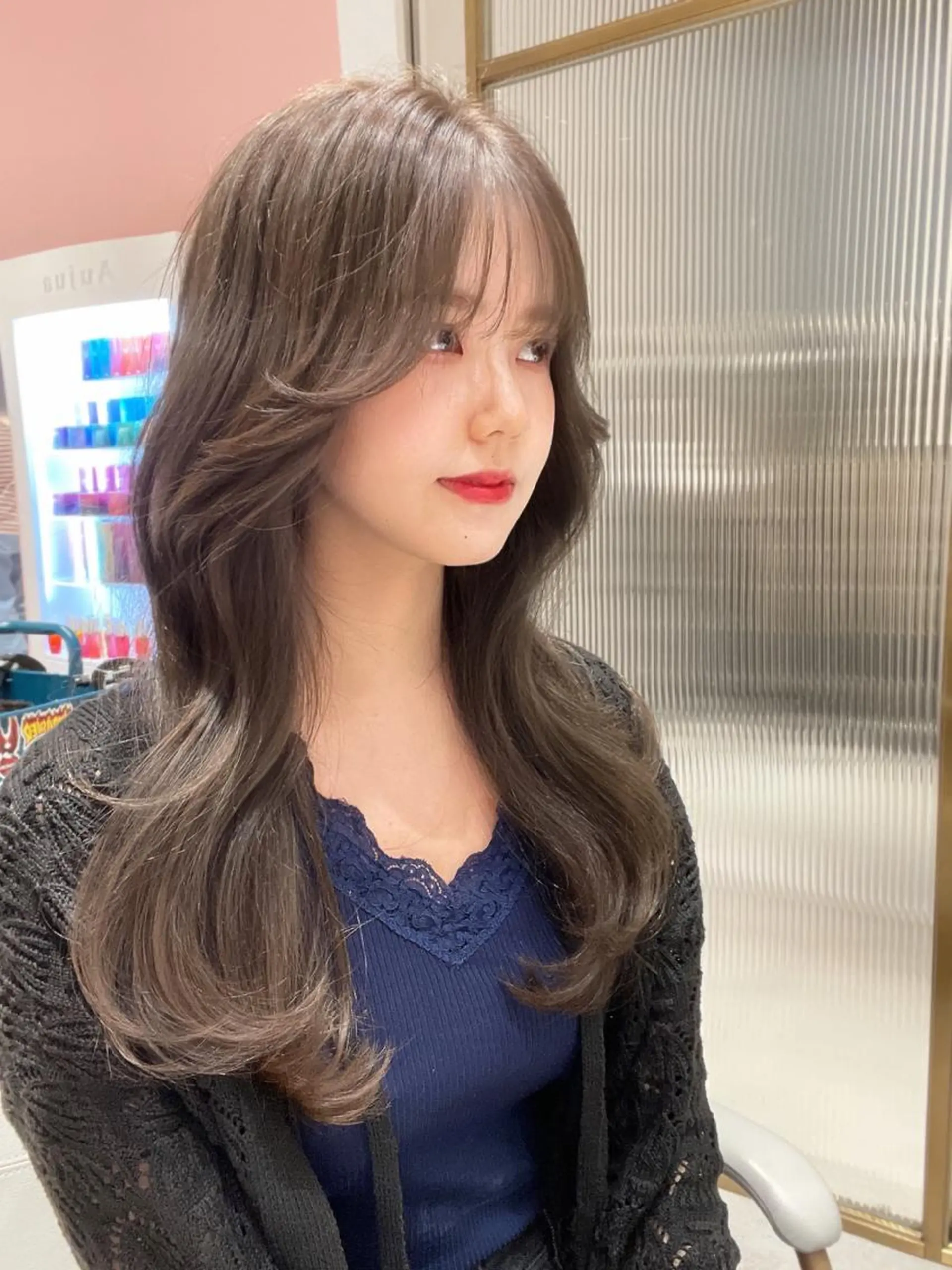 セミロング くびれヘア かきあげバング 似合わせカット 小顔カット ワンホンヘア カット ヘアカラー トリートメント ボブパーマ ウルフパーマのヘアスタイル