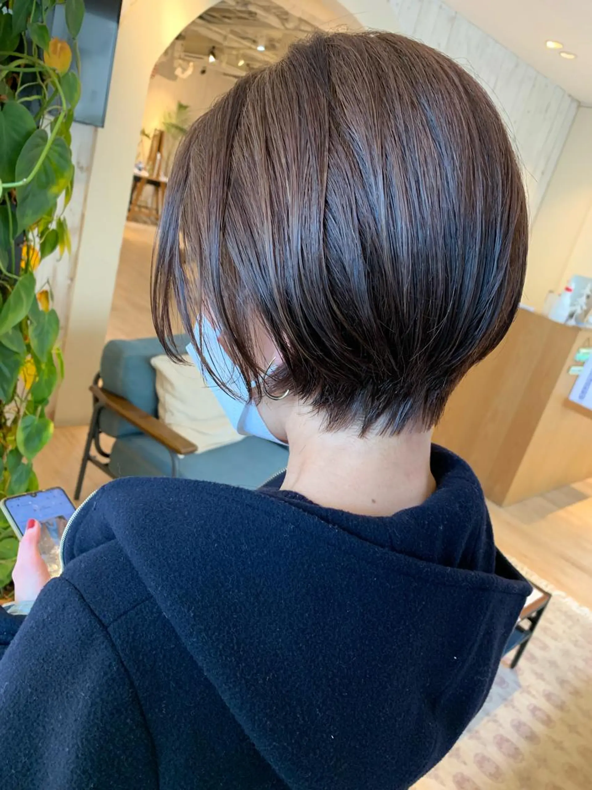 ショート カラー カット トリートメント 白髪ぼかしハイライト 柳川拓哉のヘアスタイル