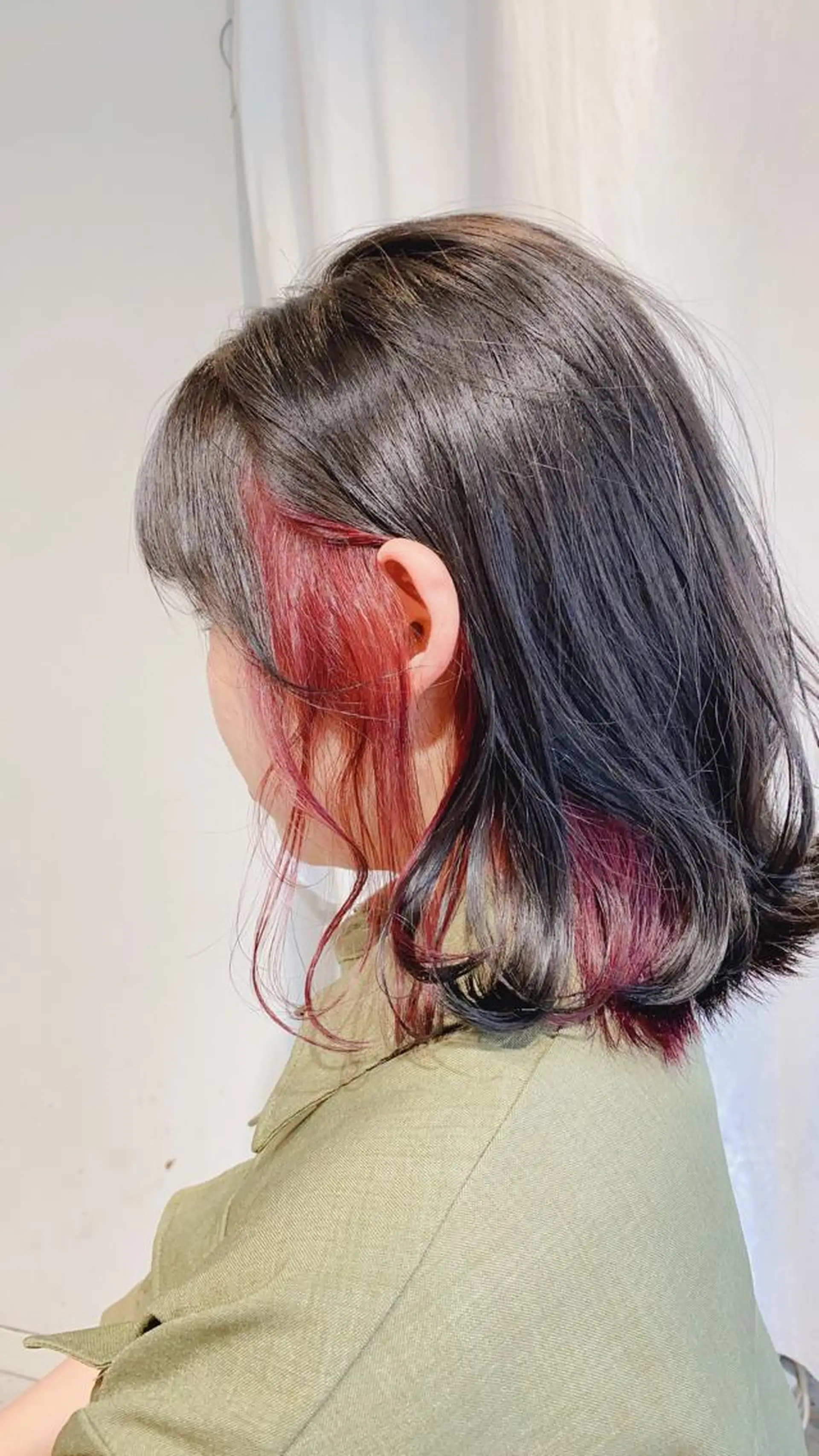 ミディアム ショートボブ アッシュ ボブ 外国人風カラー ハイライト ヘアカラー メンズツイスパ ショートフクヤマシンのヘアスタイル