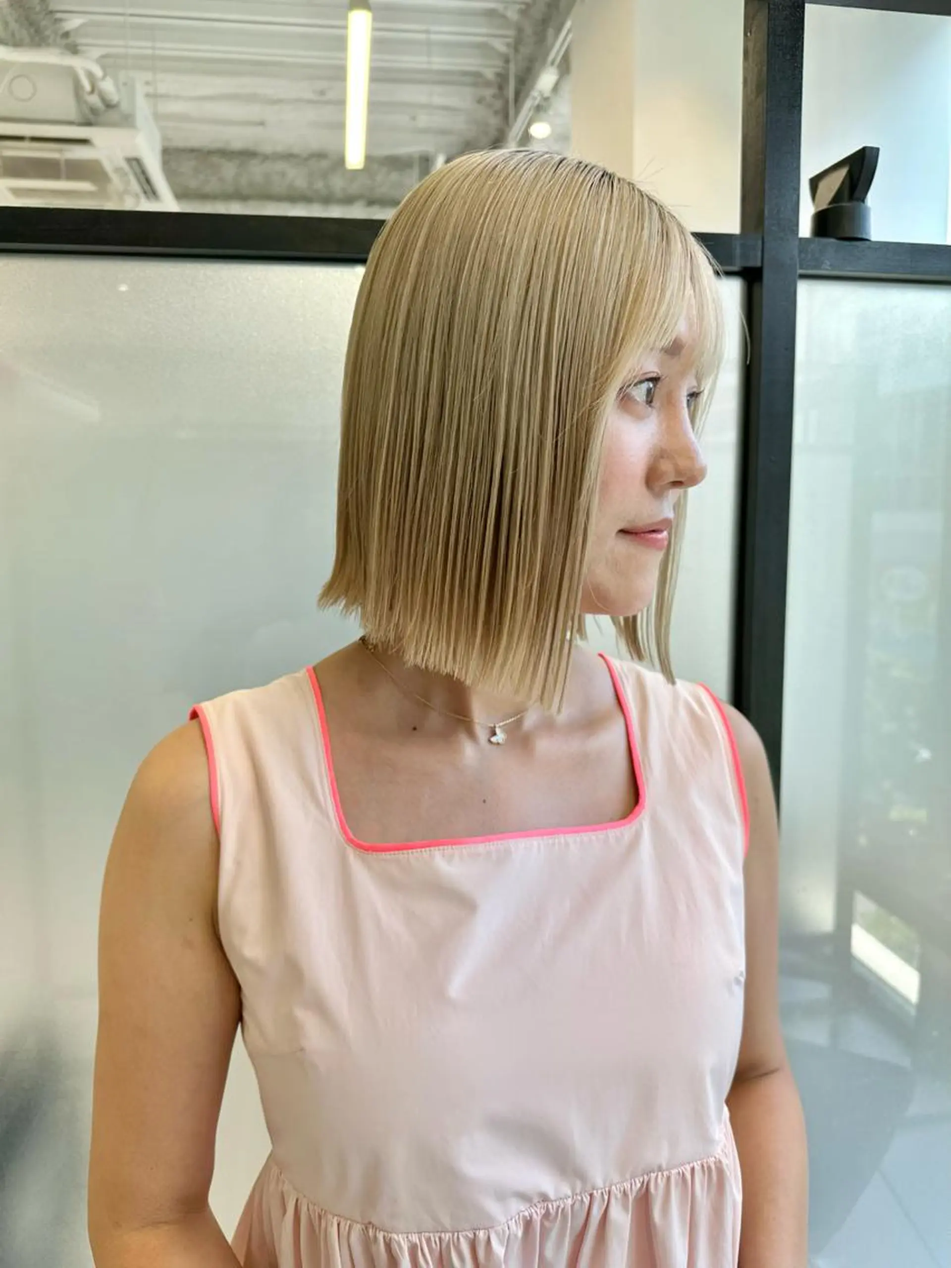 ミディアム ブリーチ毛にもできる 縮毛矯正OJIROのヘアスタイル