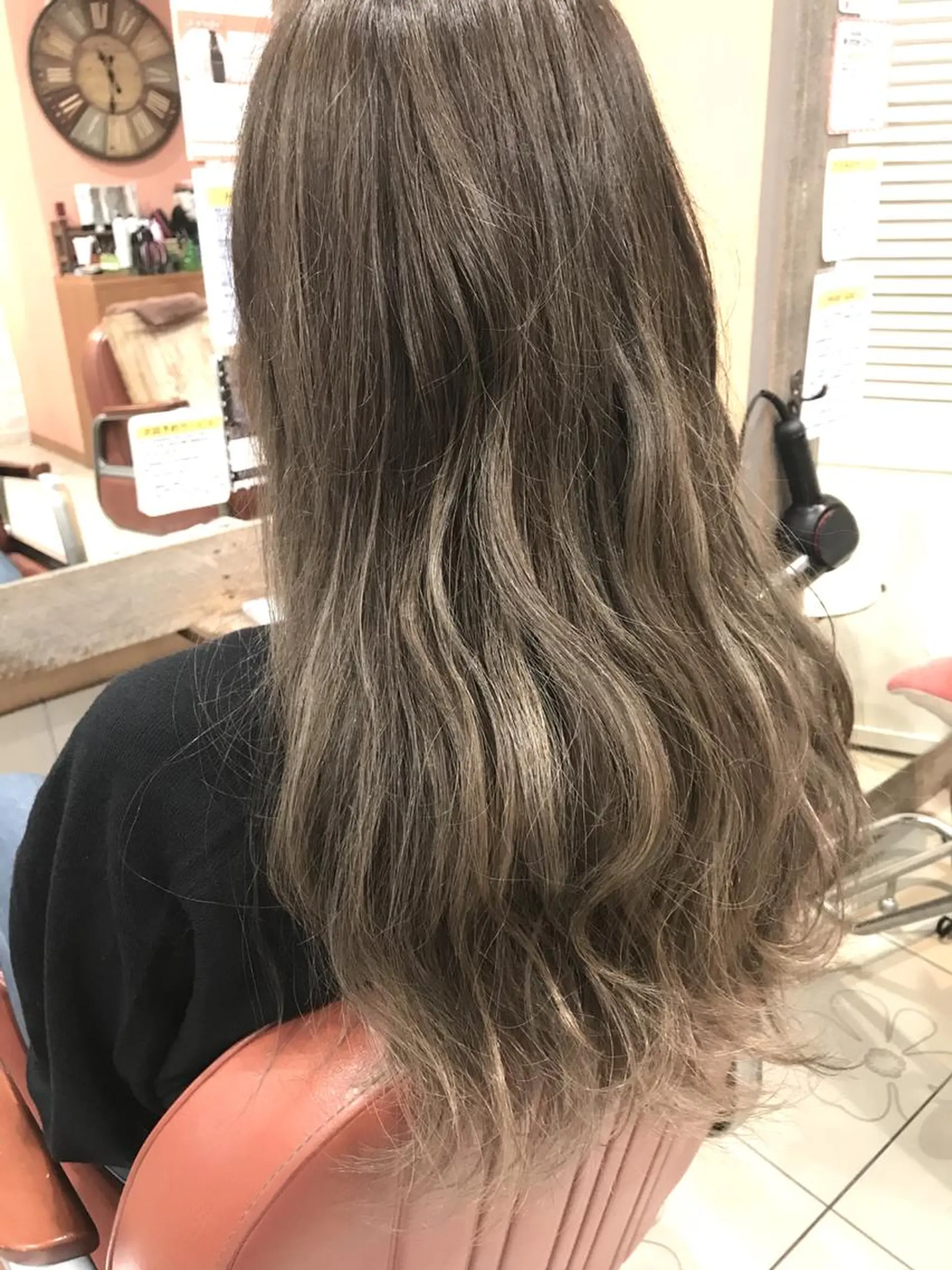 ミディアム カラー パーマ ヘアアレンジ 結婚式・ブライダル ミディアムパーマ ボブ くせ毛 外国人風カラー 増子 幹樹のヘアスタイル