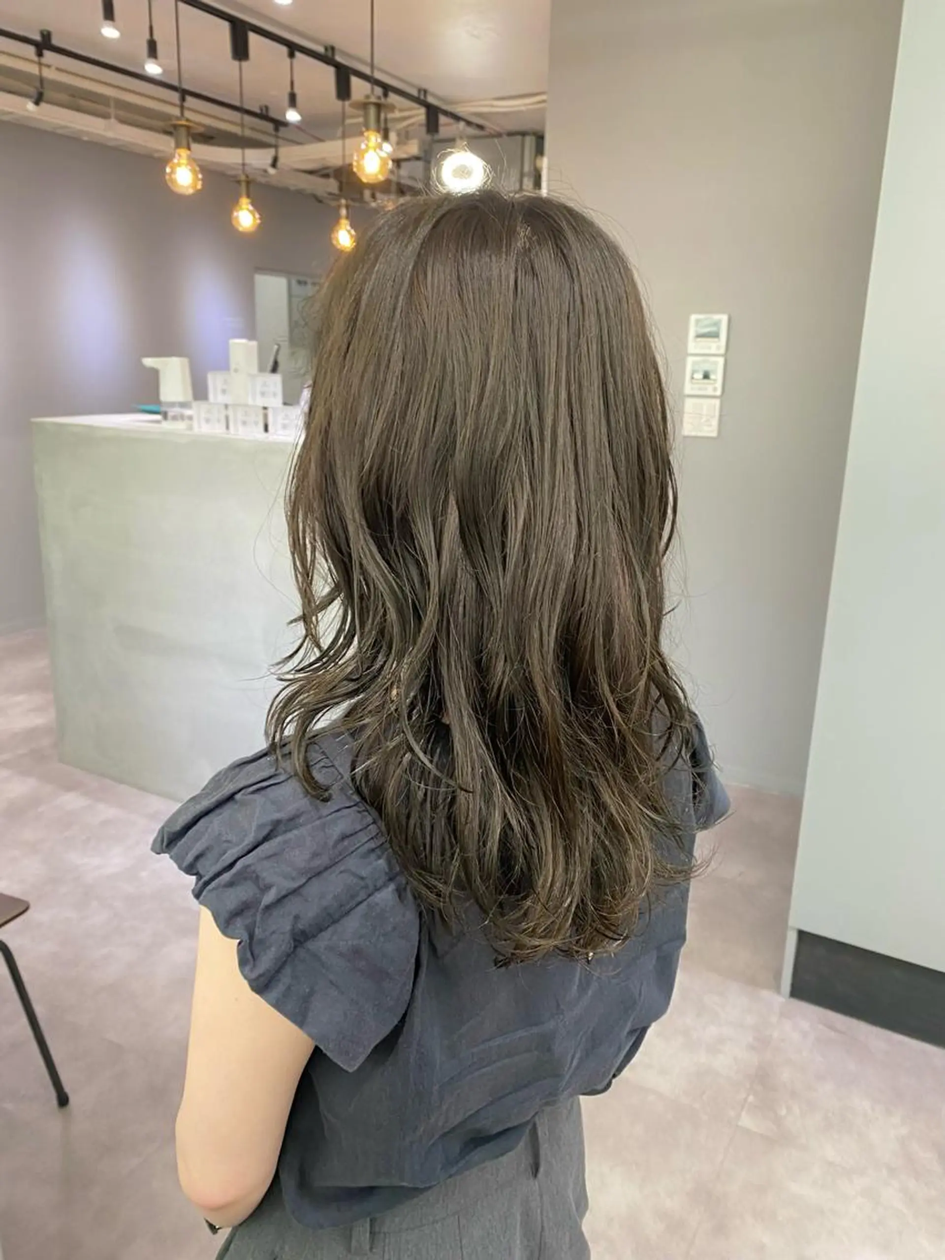 セミロング カラー セミロングパーマ オリーブカラー きよはらちさき🍑 柔らかカラー🌱🫧のヘアスタイル