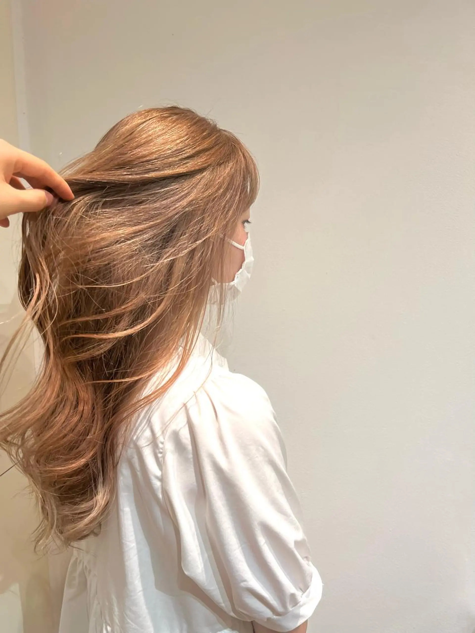 ロング ヘアカラー 和田 琉々香のヘアスタイル
