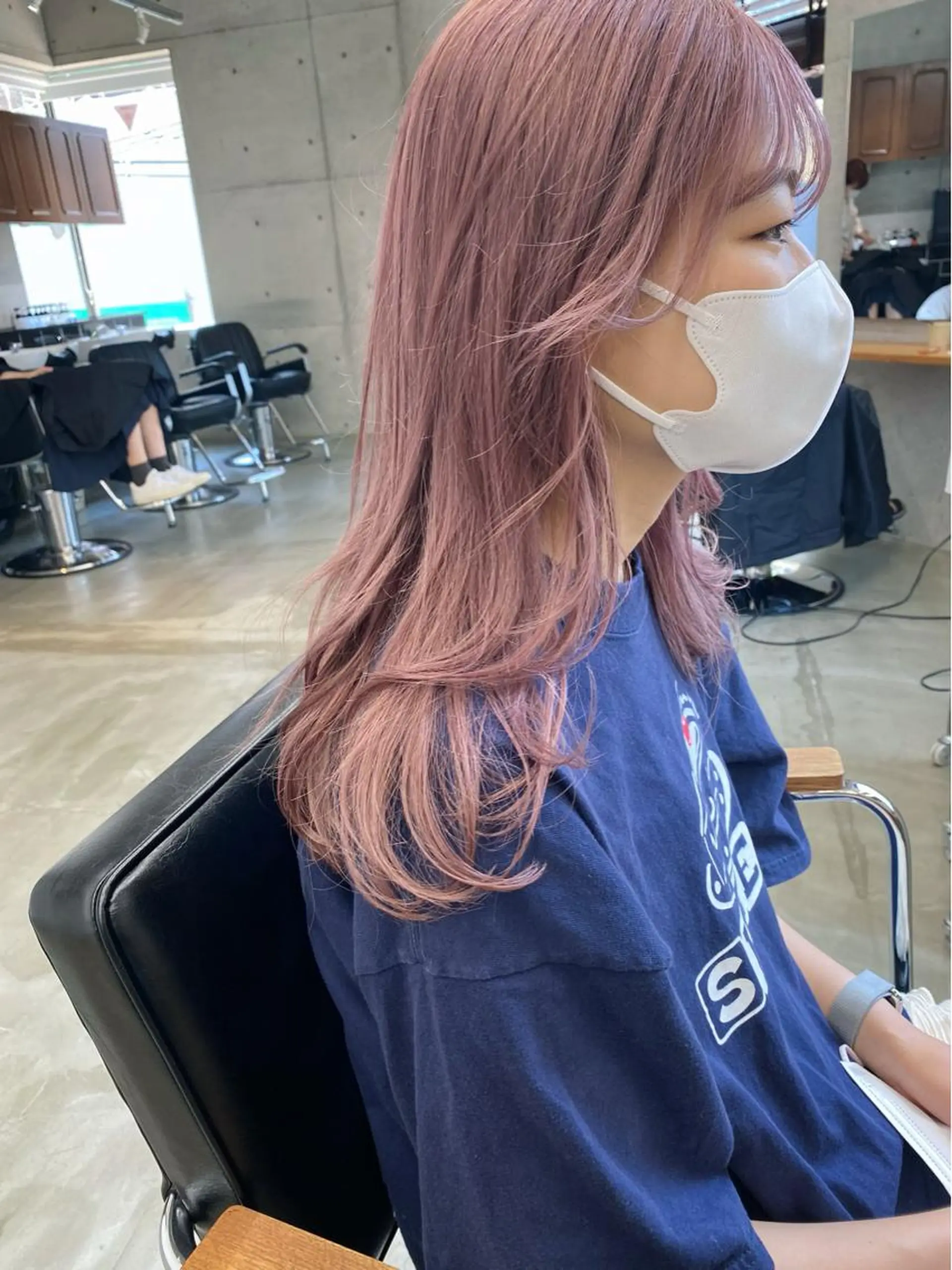 セミロング カラー ヘアアレンジ ベージュカラー ブリーチ ピンクカラー ピンクベージュ son hair HIROEのヘアスタイル