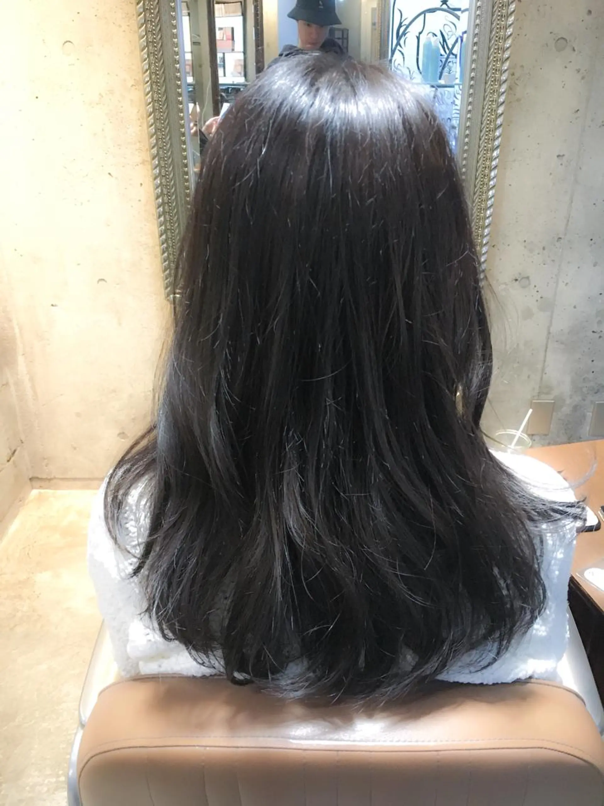 ロング カラー ダークグレー 北條 優輝のヘアスタイル