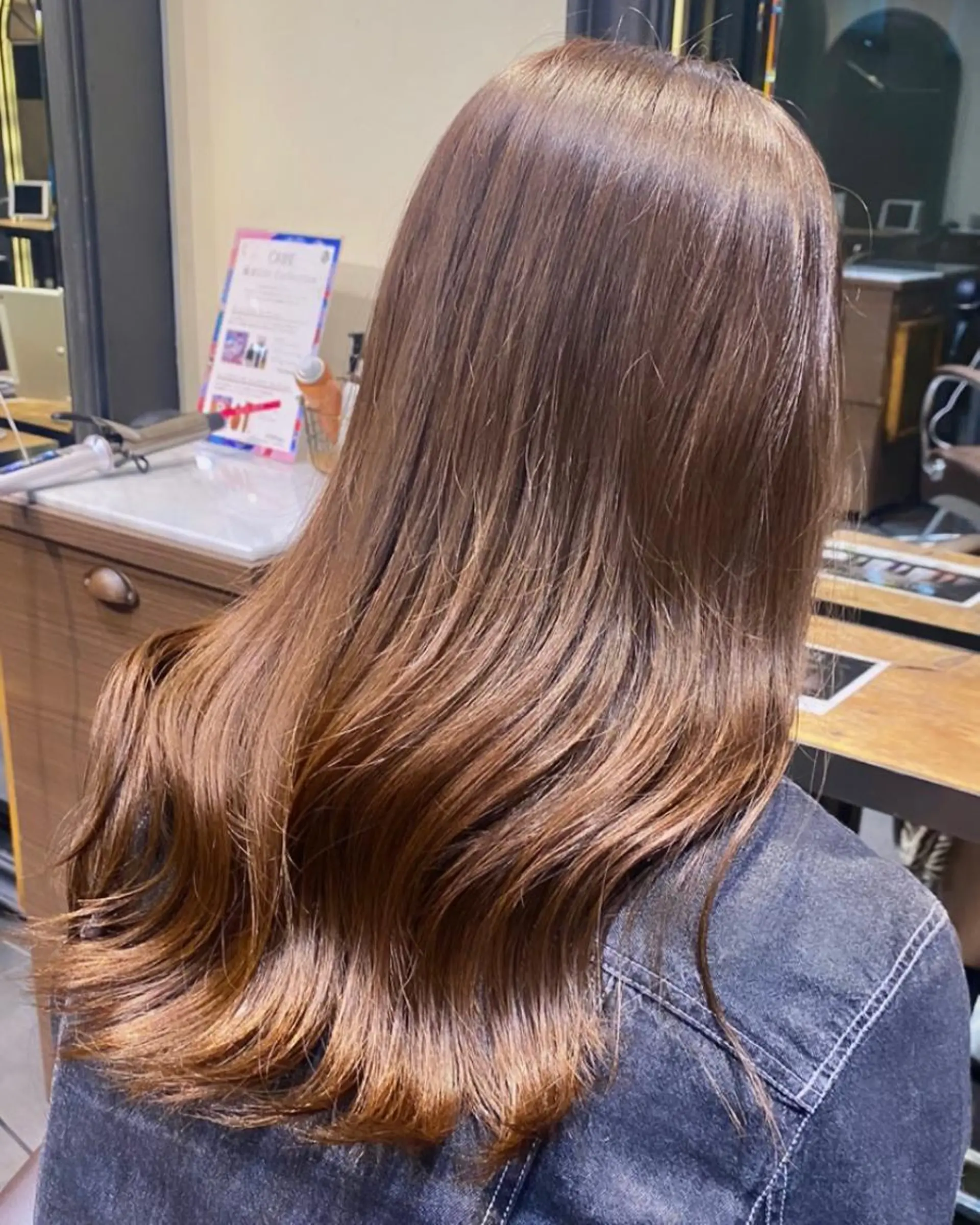 ロング ラベンダーベージュ MINX 銀座店所属・MINXginza タイラミユネのヘアスタイル