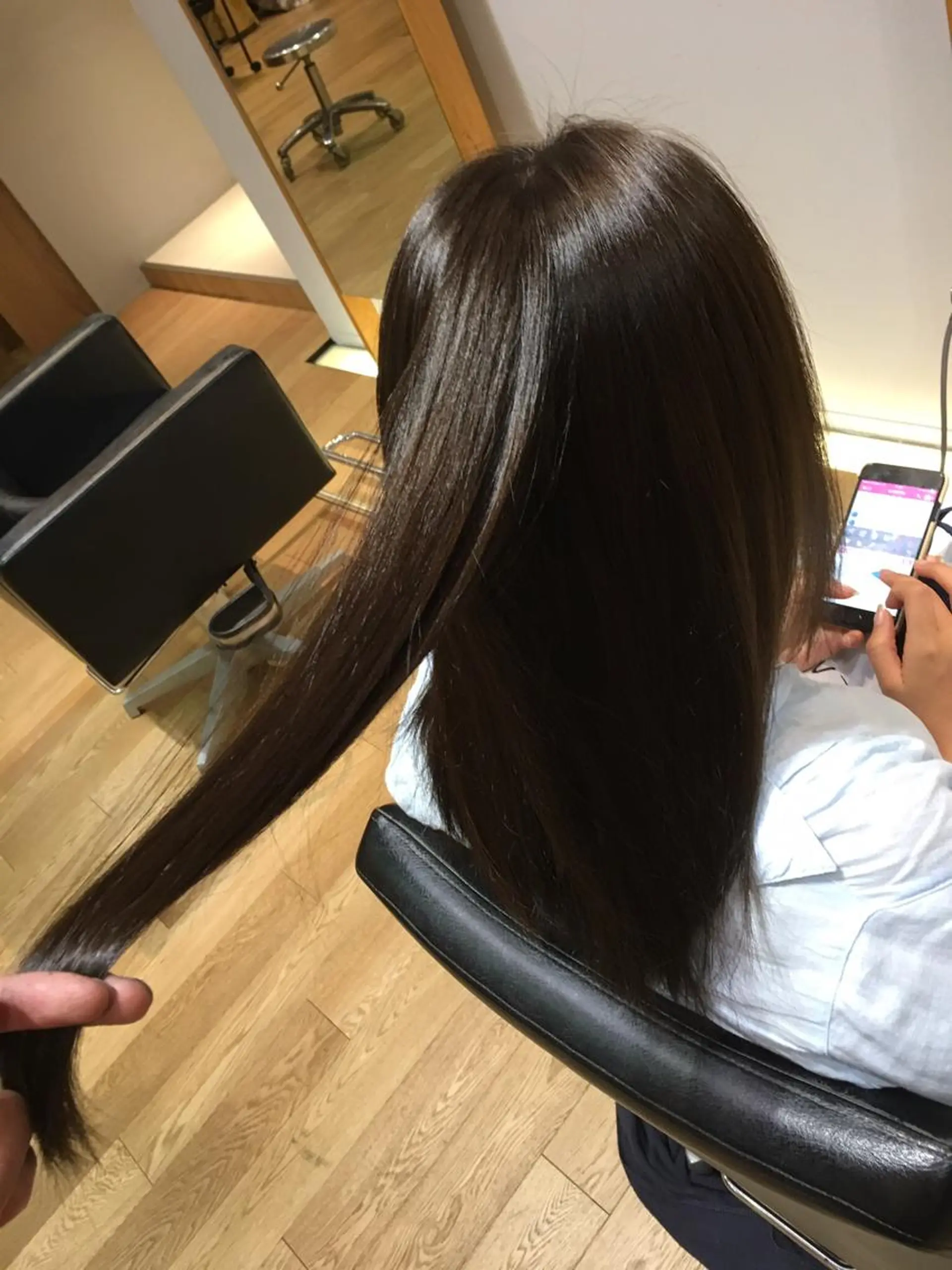 セミロング 🌀メンズパーマ🌀 縦落ち/波巻きのヘアスタイル