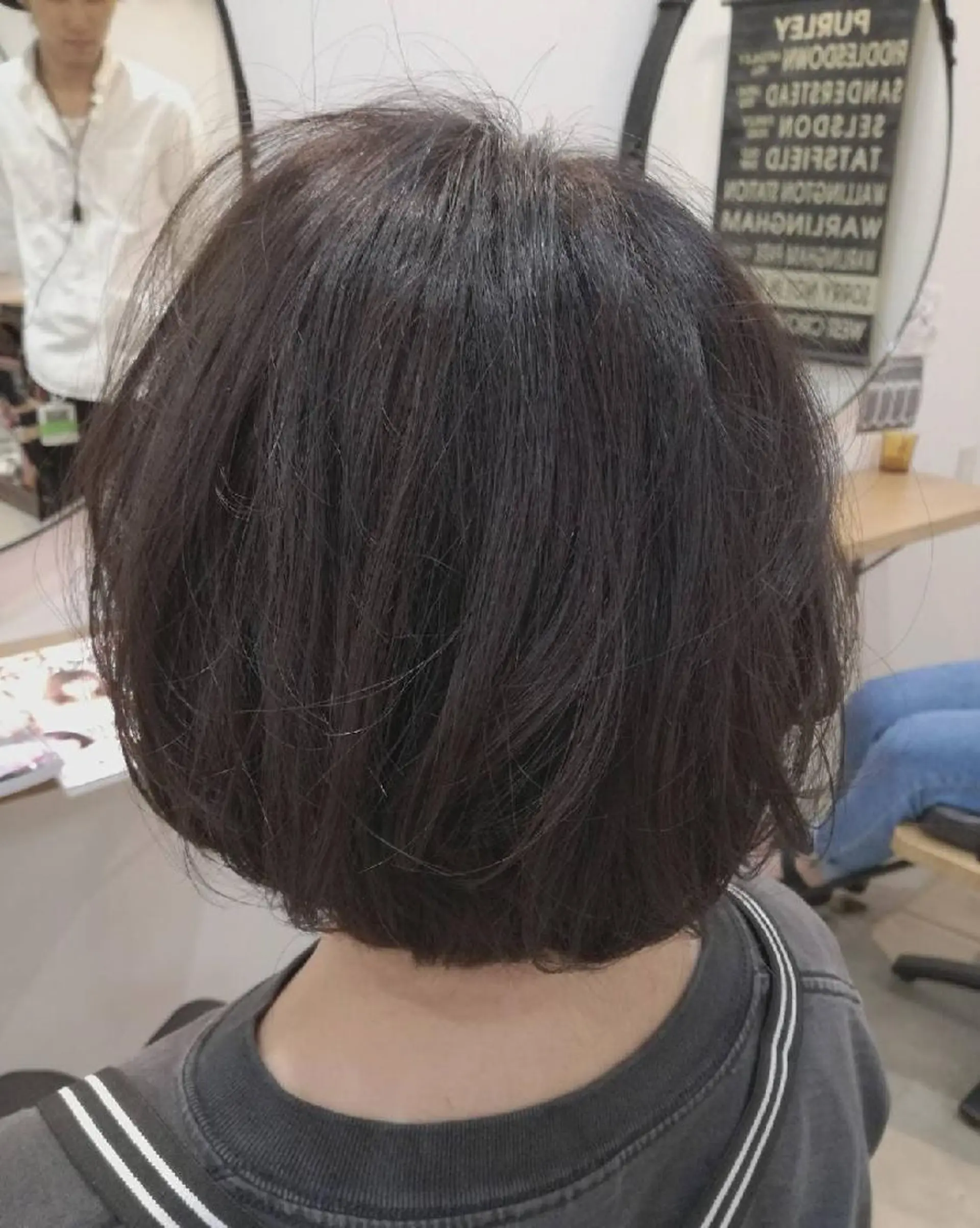 ショート カラー ヘアアレンジ パーマ メンズ ネイル キッズ マツエク・マツパ ショートヘア ショートネイル 中津No.1髪質改善 店長✨透ける暗髪のヘアスタイル