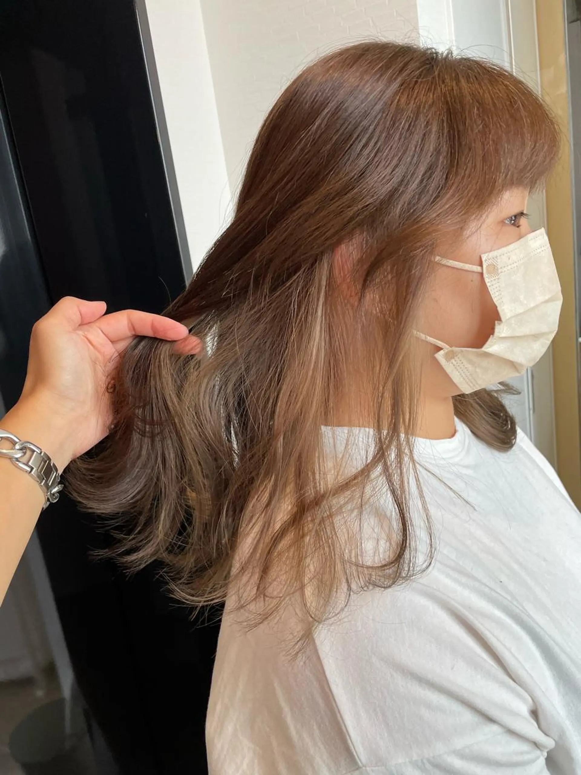 ロング カラー ベージュカラー グレージュ STAR RIVER所属・YUI/ ブリーチカラー🌷のヘアスタイル