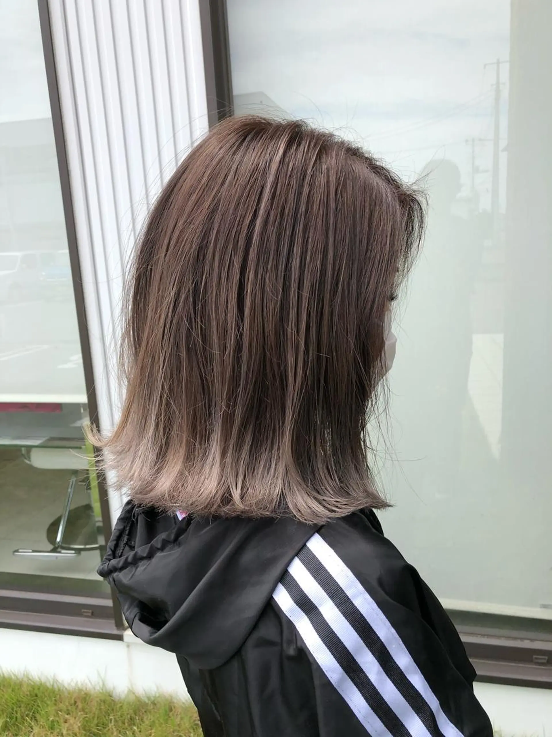 ミディアム カラー ヘアアレンジ バレイヤージュ レイヤーカット U&i所属・大塚 貴之のヘアスタイル