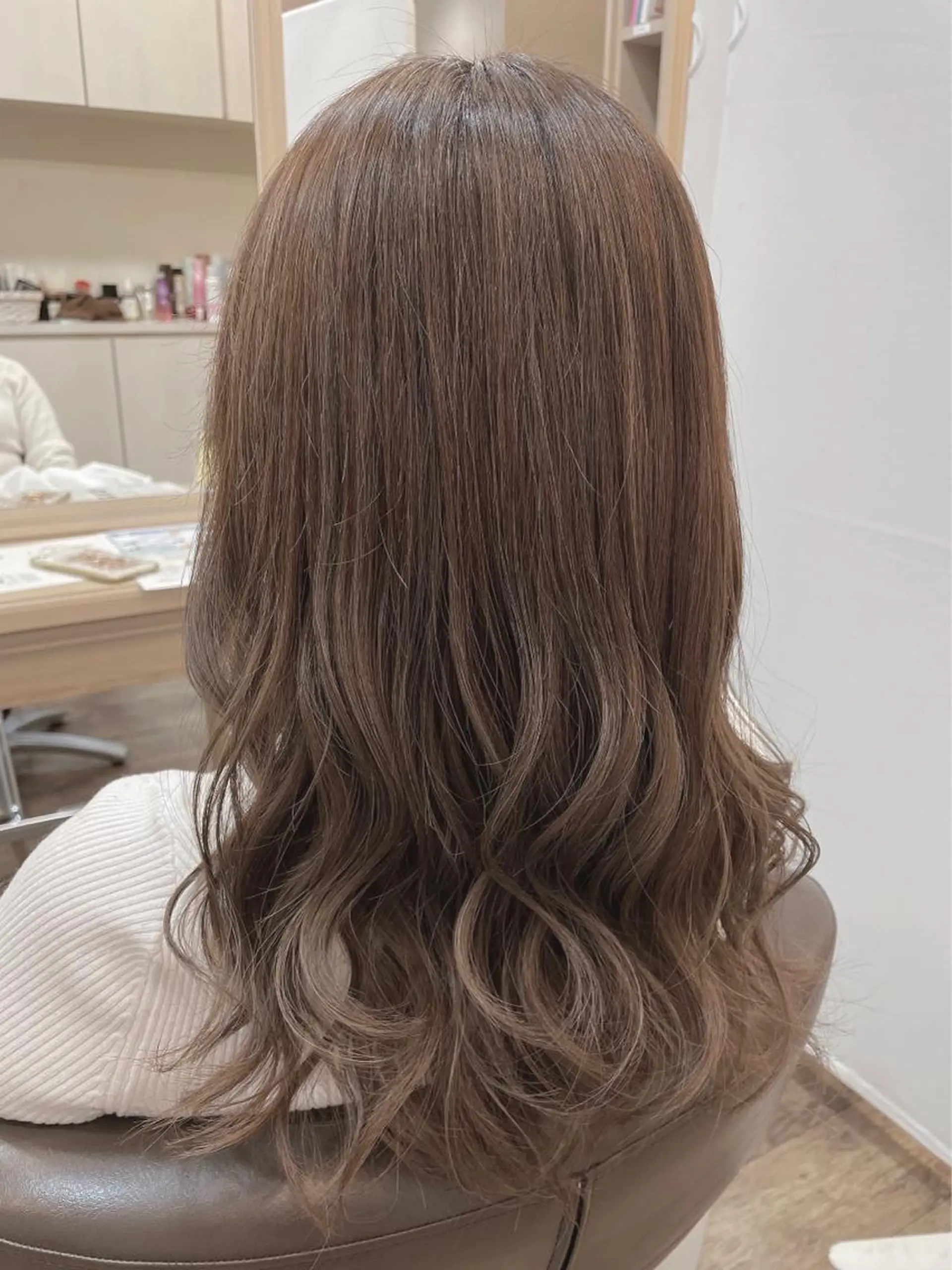 ロング カラー アッシュ ベージュカラー ハイライトカラー ハイライト カット ヘアカラー トリートメント メンズパーマ🌀/ 中村郁未のヘアスタイル