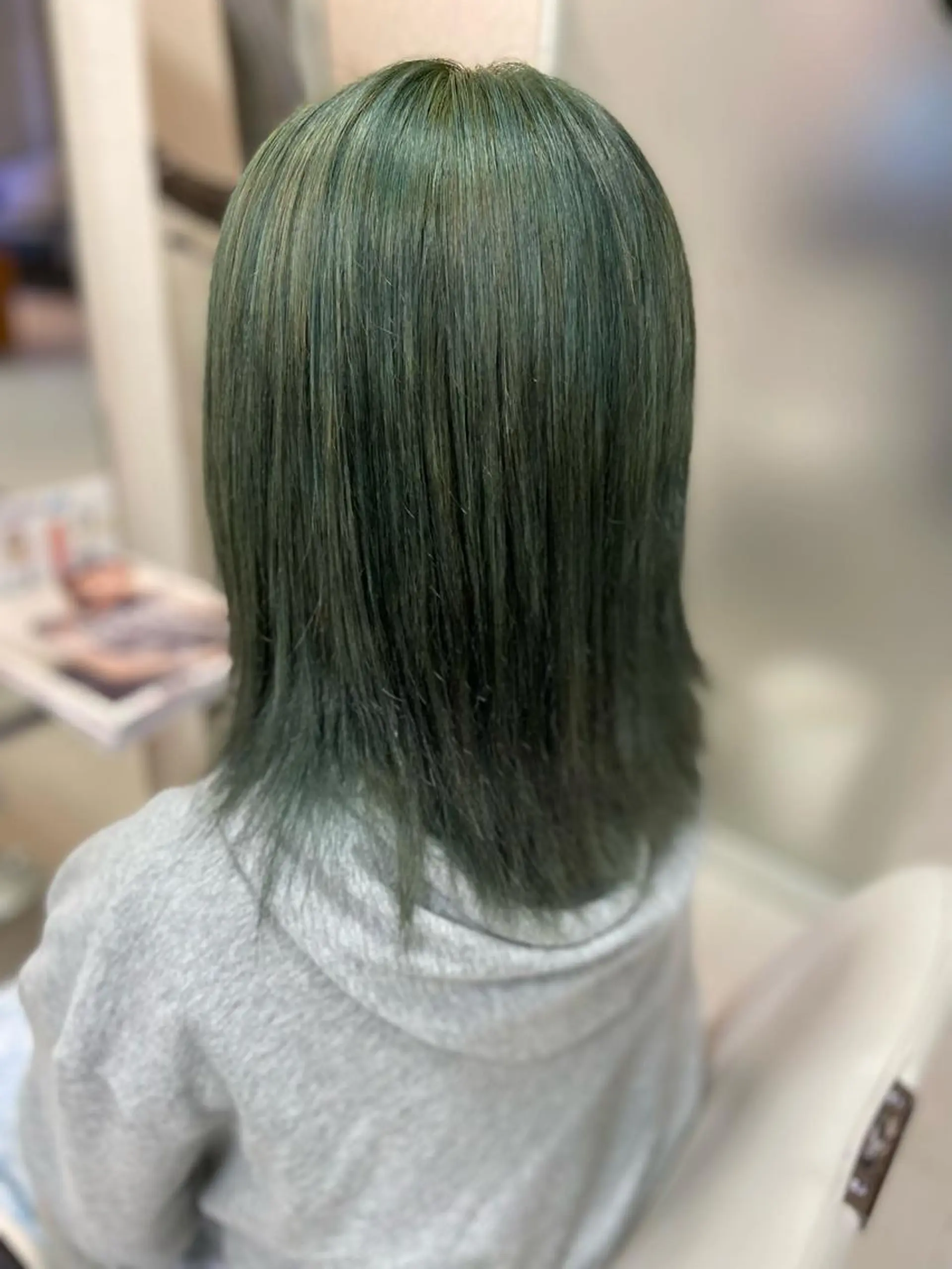 ミディアム カラー ブリーチ オリーブカラー ヘアカラー 菊地 美憂のヘアスタイル