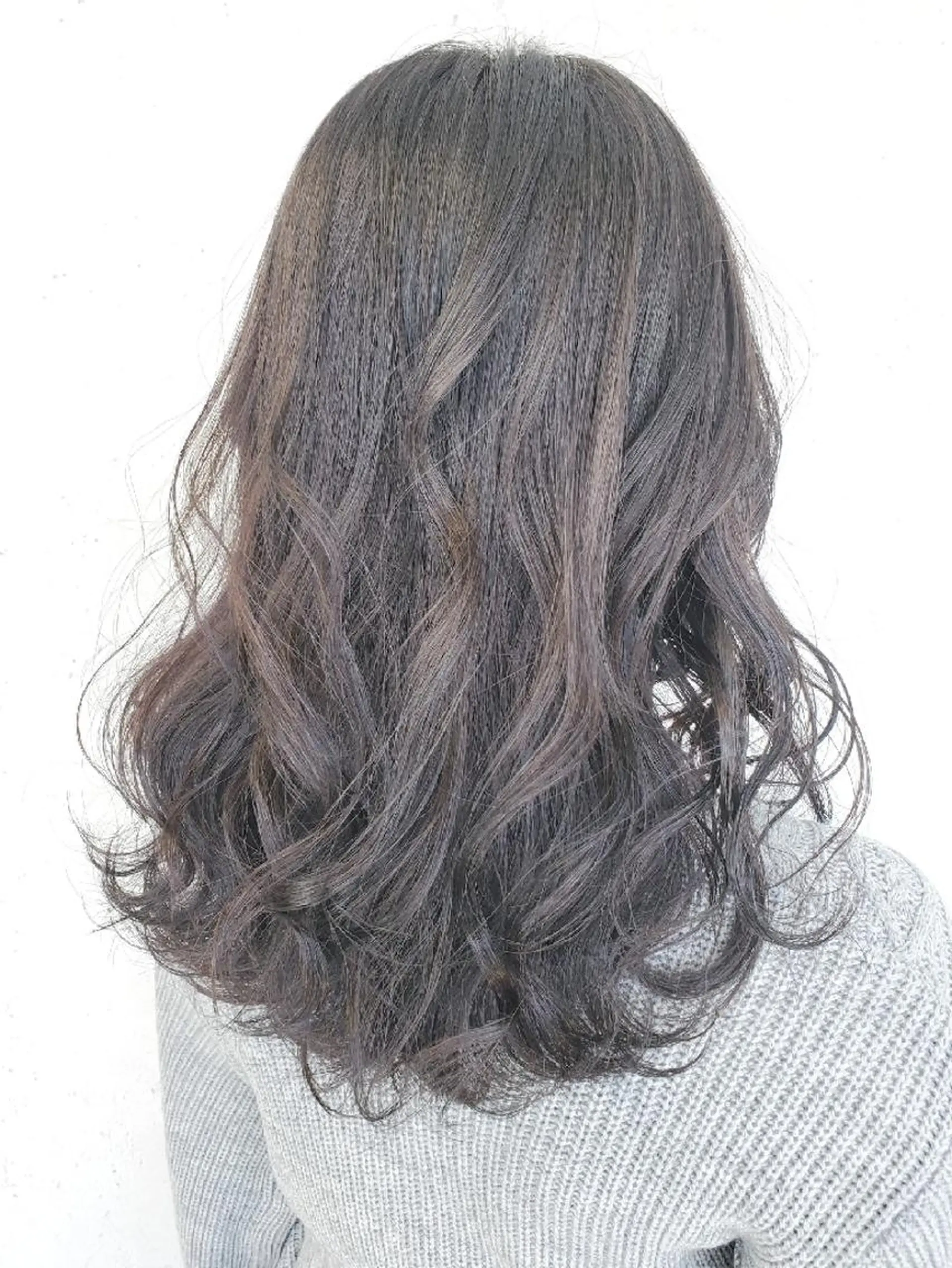 セミロング カラー ヘアアレンジ アディクシーカラー アッシュ アッシュブラウン アッシュグレー アッシュグレージュ フルール所属・🌟透明感カラー 🌟SAITO🌟のヘアスタイル