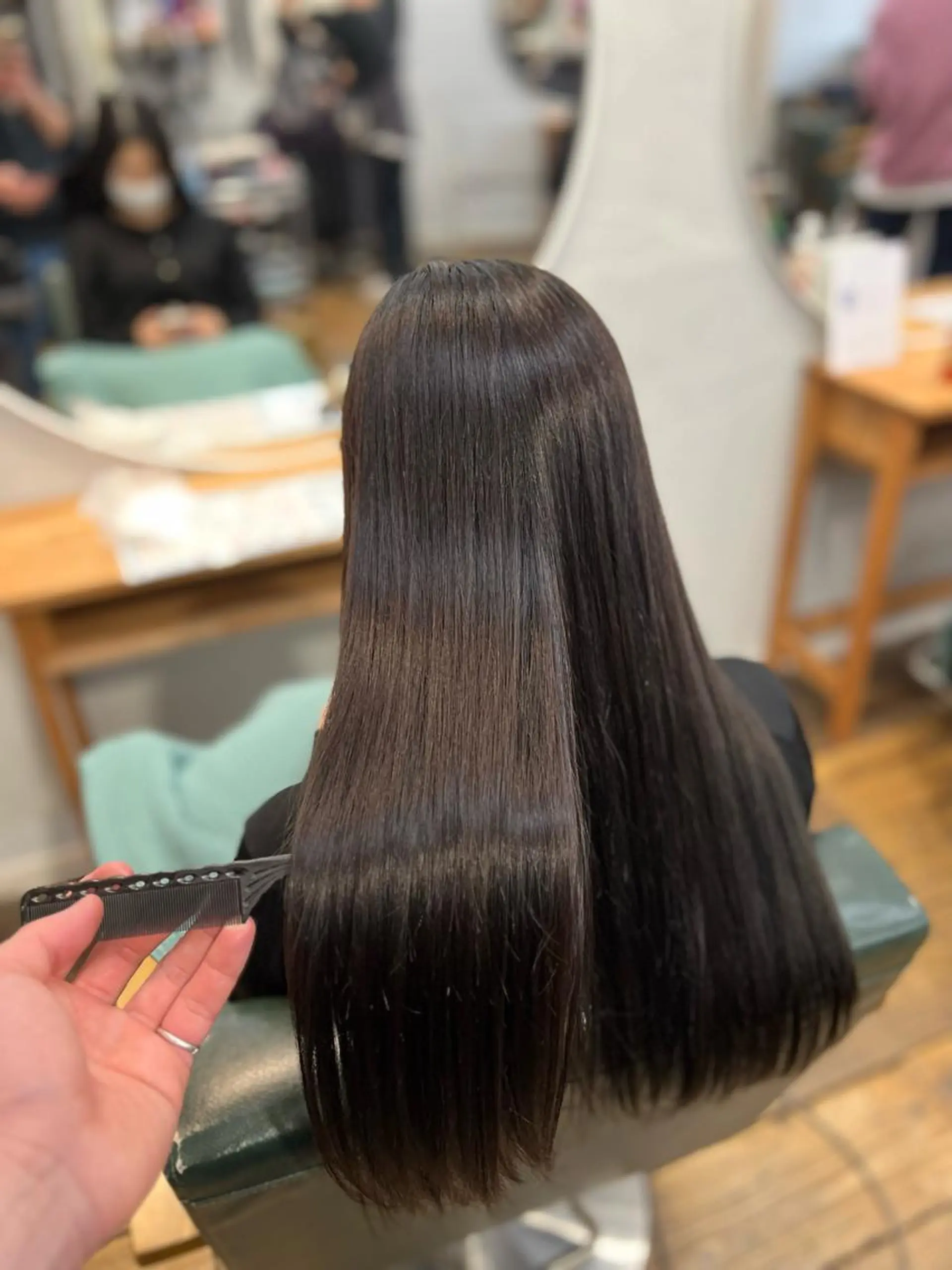 ミディアム カラー 縮毛矯正 透明感ヘアカラー chiharuのヘアスタイル