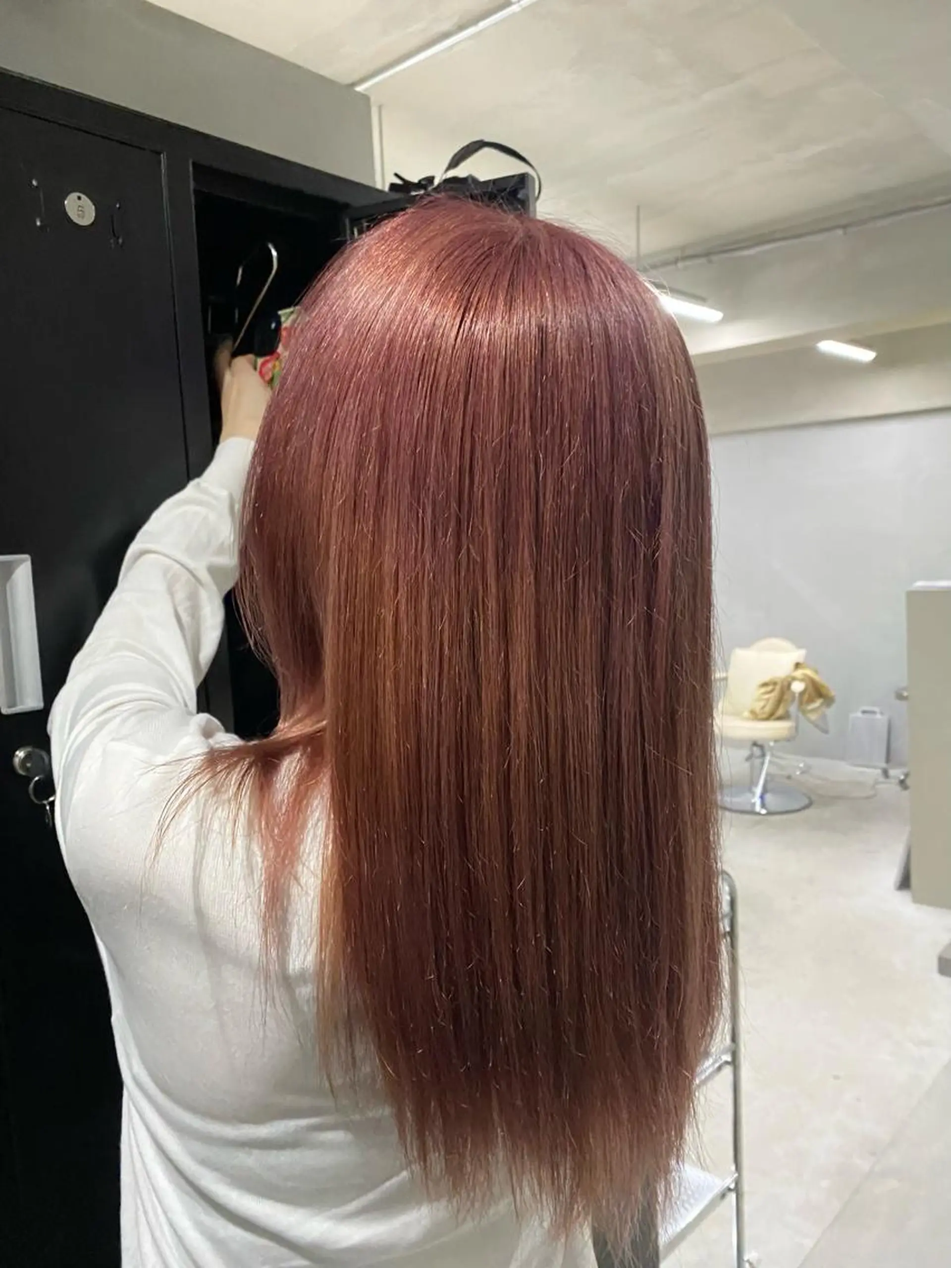 ロング カラー ブリーチ カット ヘアカラー トリートメント 田代 佳穂のヘアスタイル