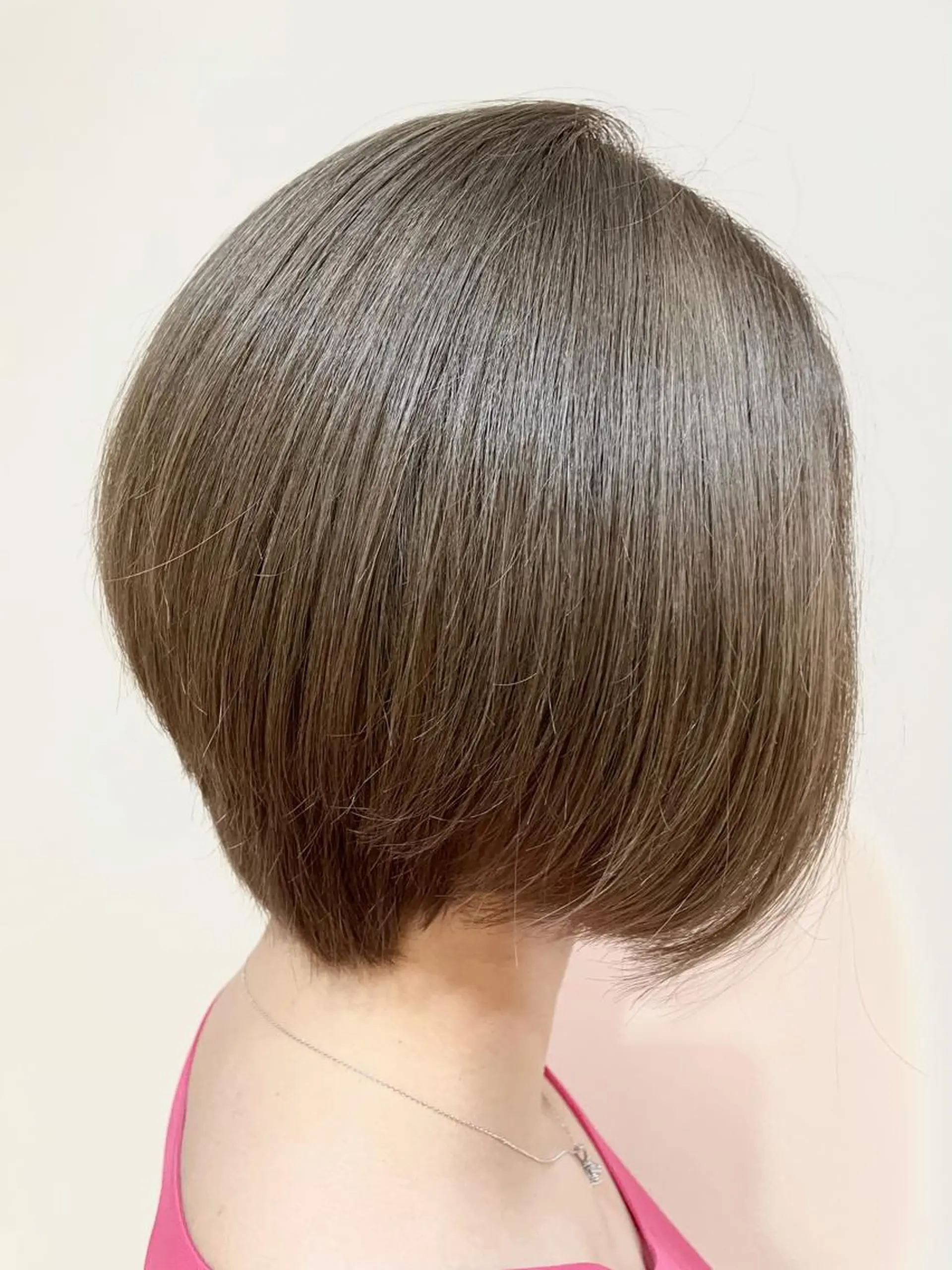 ショート ヘアカラー ✨美髪サラ艶トレンド 橋柿 実紀✨のヘアスタイル