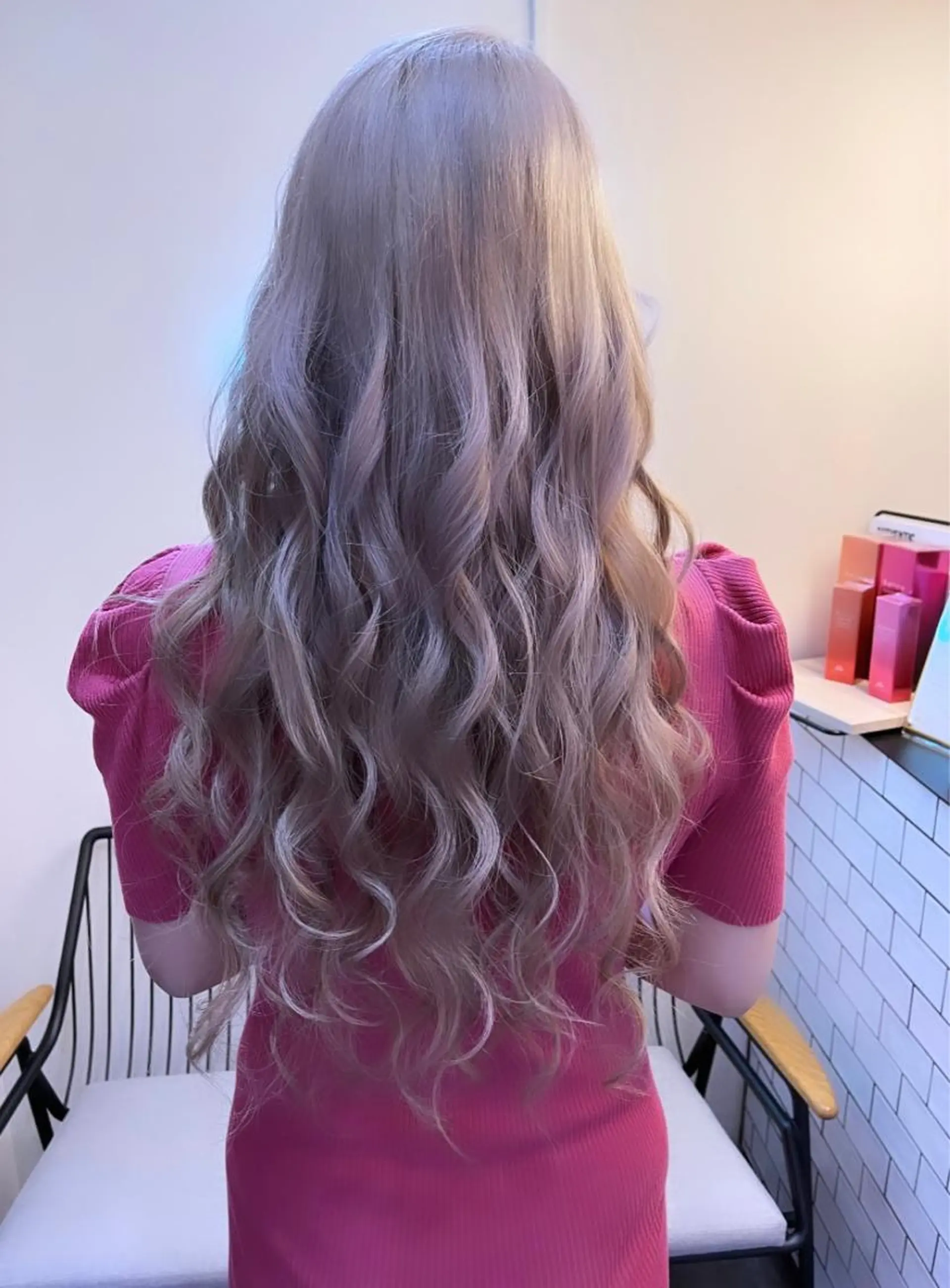 ロング カラー ブリーチ ケアブリーチ ヘアカラー ハイトーンヘアセット 🦋yuri🦋のヘアスタイル