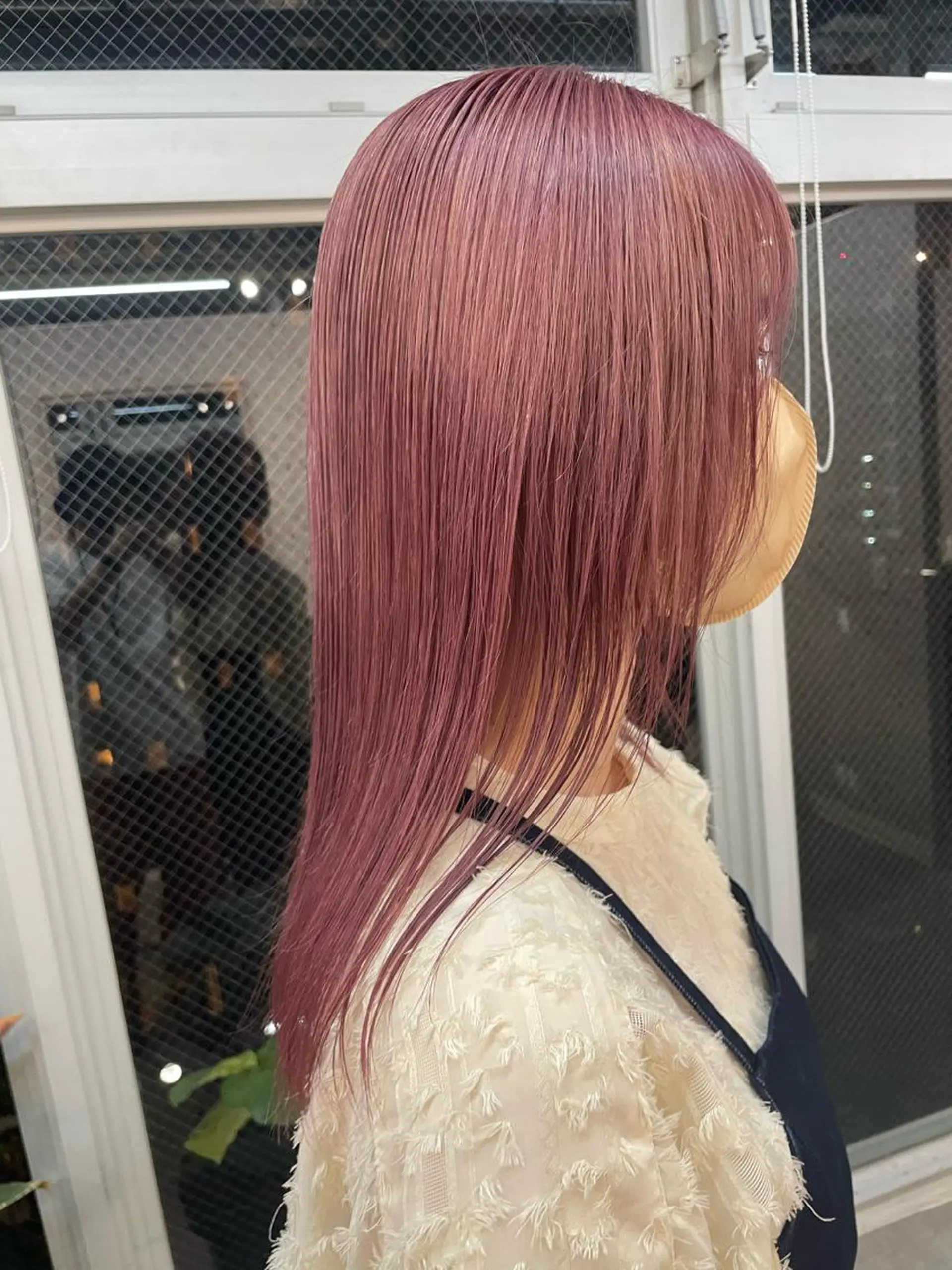 ロング カラー ピンクカラー lani hair salon所属・SHOTO ハイトー ン/デザインカラーのヘアスタイル