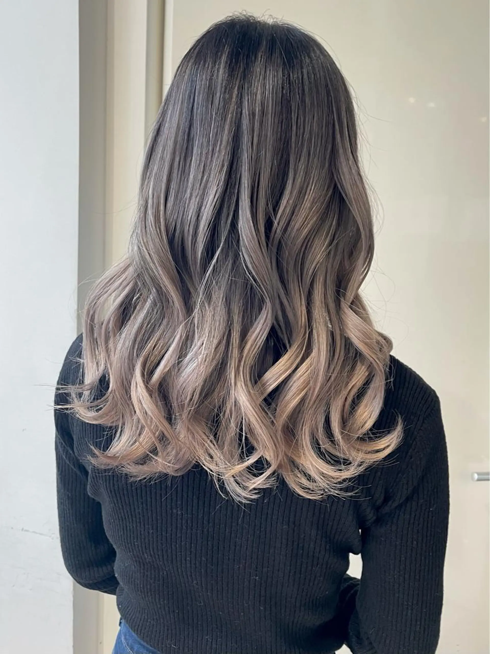 ロング カラー パーマ ヘアアレンジ 【公式】amble luxe池袋東口💛のヘアスタイル