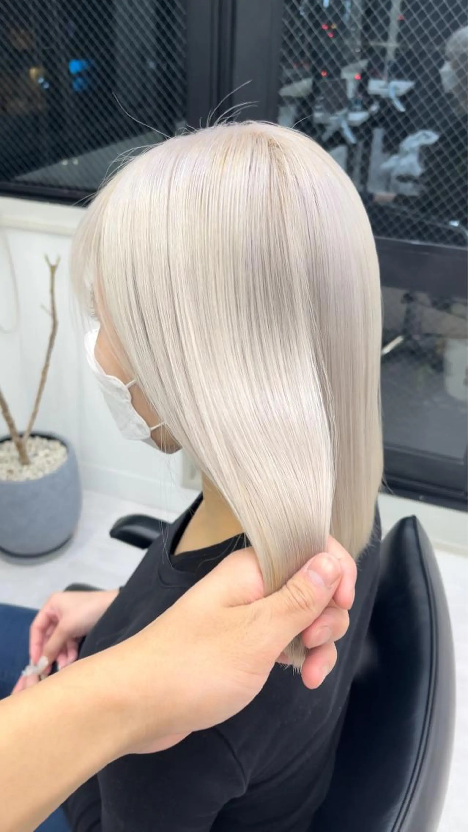 ロング カラー 高島大登/顔周り /ミルクティーのヘアスタイル