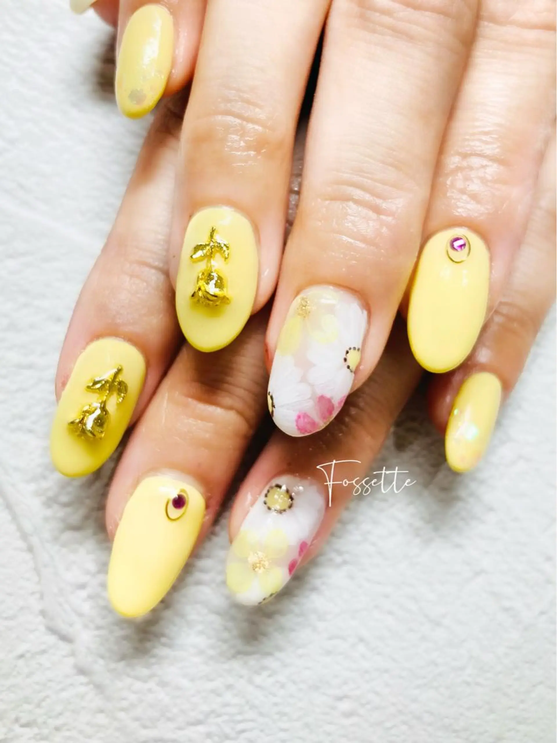 ネイル フラワーネイル パステルネイル 春ネイル 黄色 ハンドネイル nailsalon Fossetteのネイルデザイン