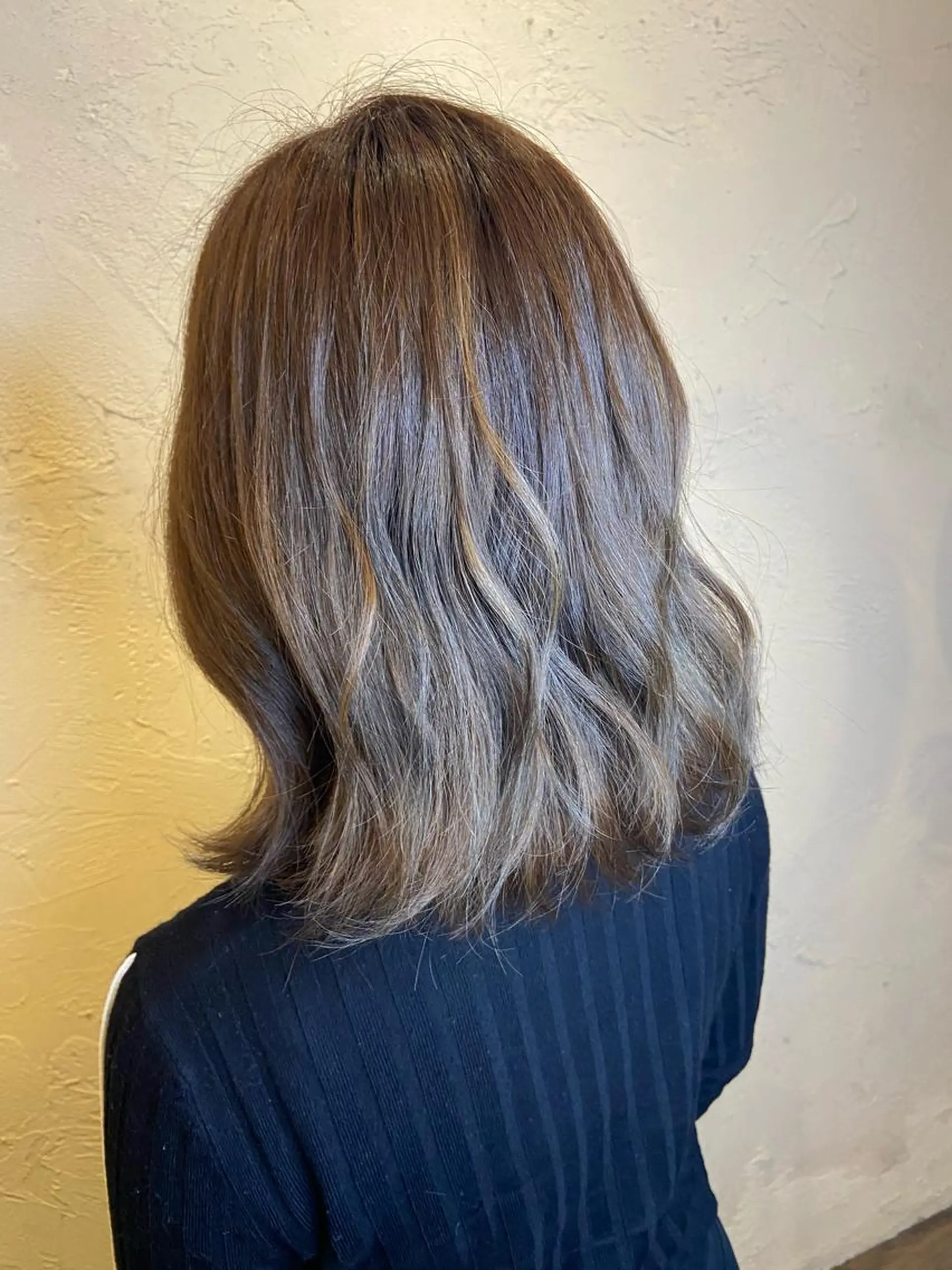 ミディアム カラー 馬場 瑞穂のヘアスタイル
