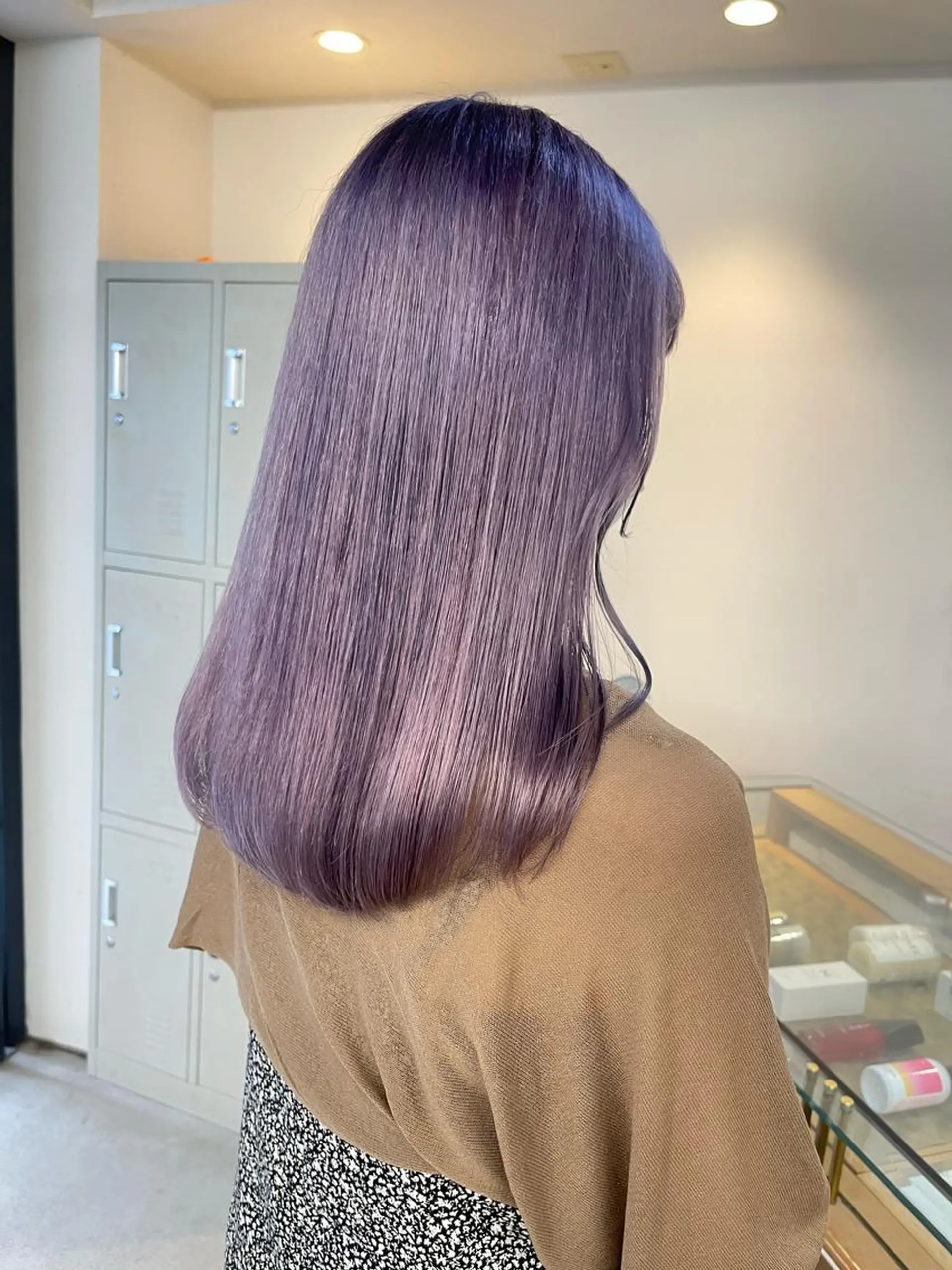 ミディアム カラー ブリーチ ラベンダーカラー パープルカラー ヘアカラー トリートメント 渋谷ケアブリーチ Suuのヘアスタイル