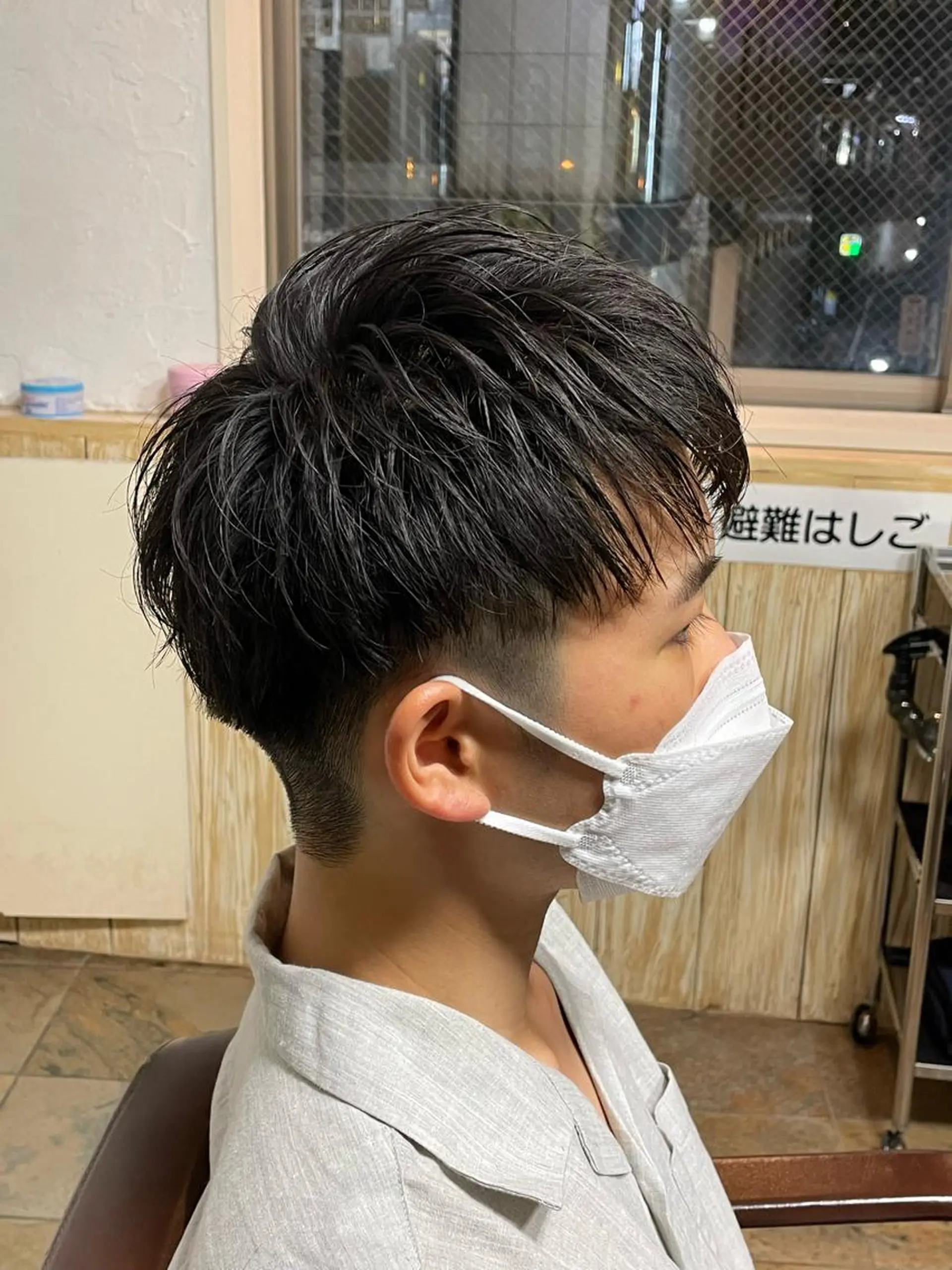 メンズ マッシュ カット 榎戸 怜真のヘアスタイル