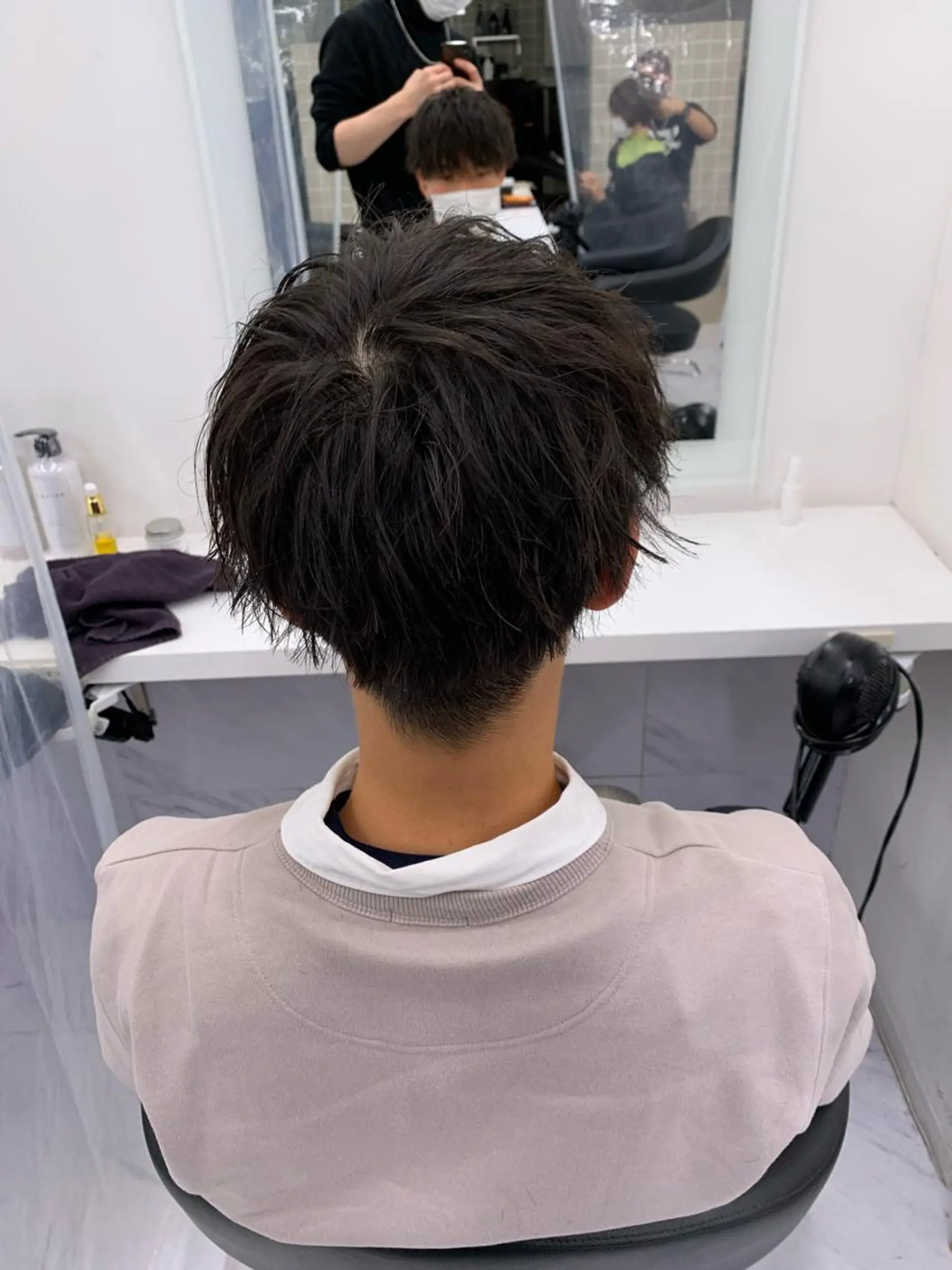 ショート カラー パーマ メンズ アイブロウ カット パーマ トリートメント ヘッドスパ ヘアセット ✨メンズウルフ特化 美容師タイガ✨のヘアスタイル