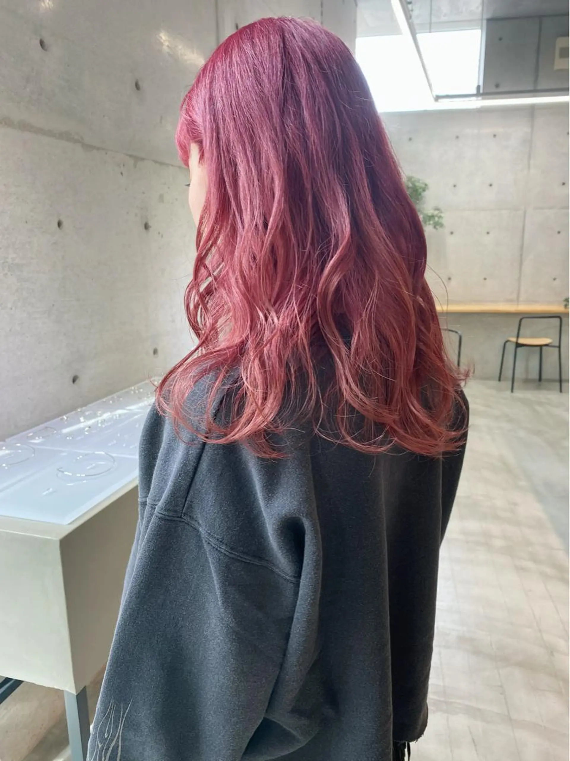 セミロング カラー ヘアアレンジ ブリーチ レッドカラー son hair HIROEのヘアスタイル