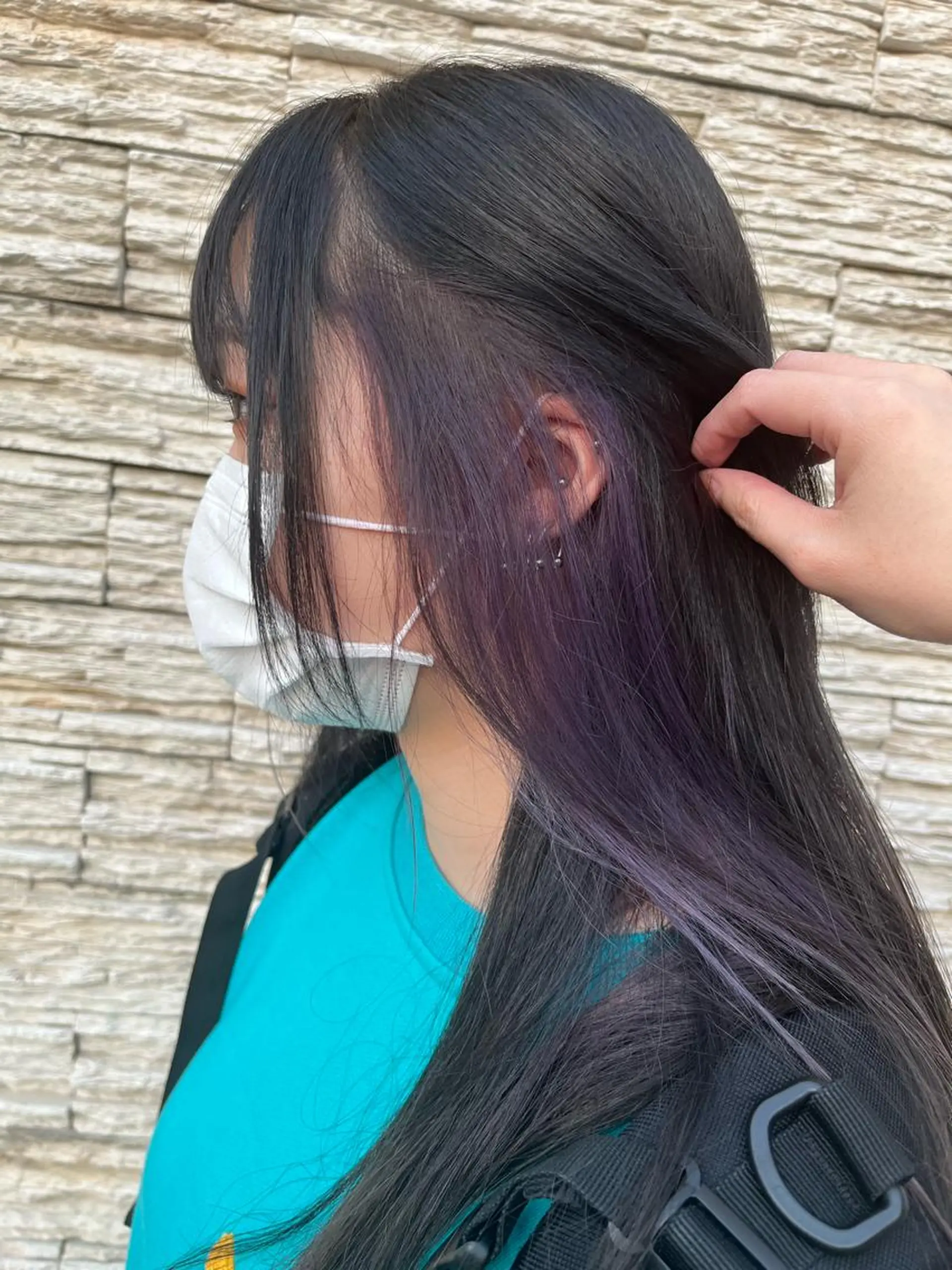 カラー 三品 早妃のヘアスタイル