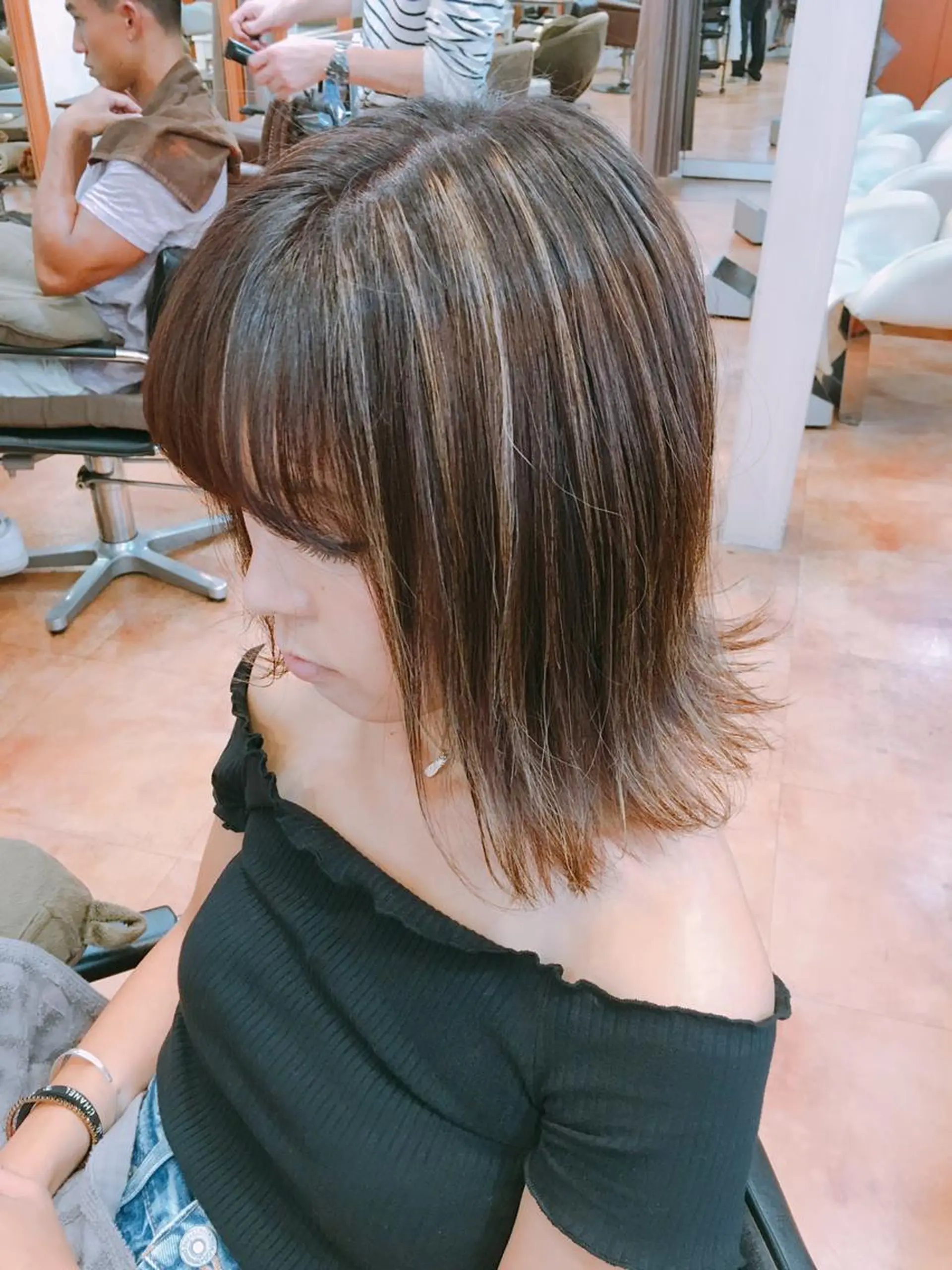 ミディアム ボブ 外ハネヘア LOCO Ko-kiのヘアスタイル