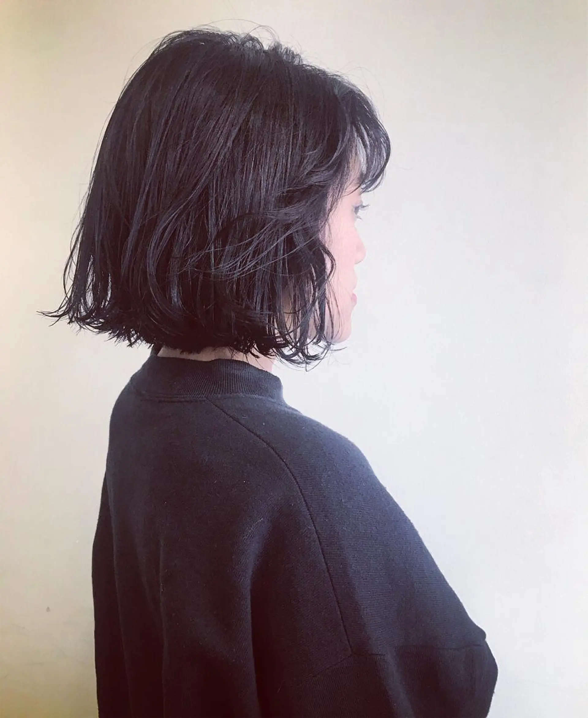 ショート pole/apartment所属・💓パーマ，💗 レイヤーカットのヘアスタイル