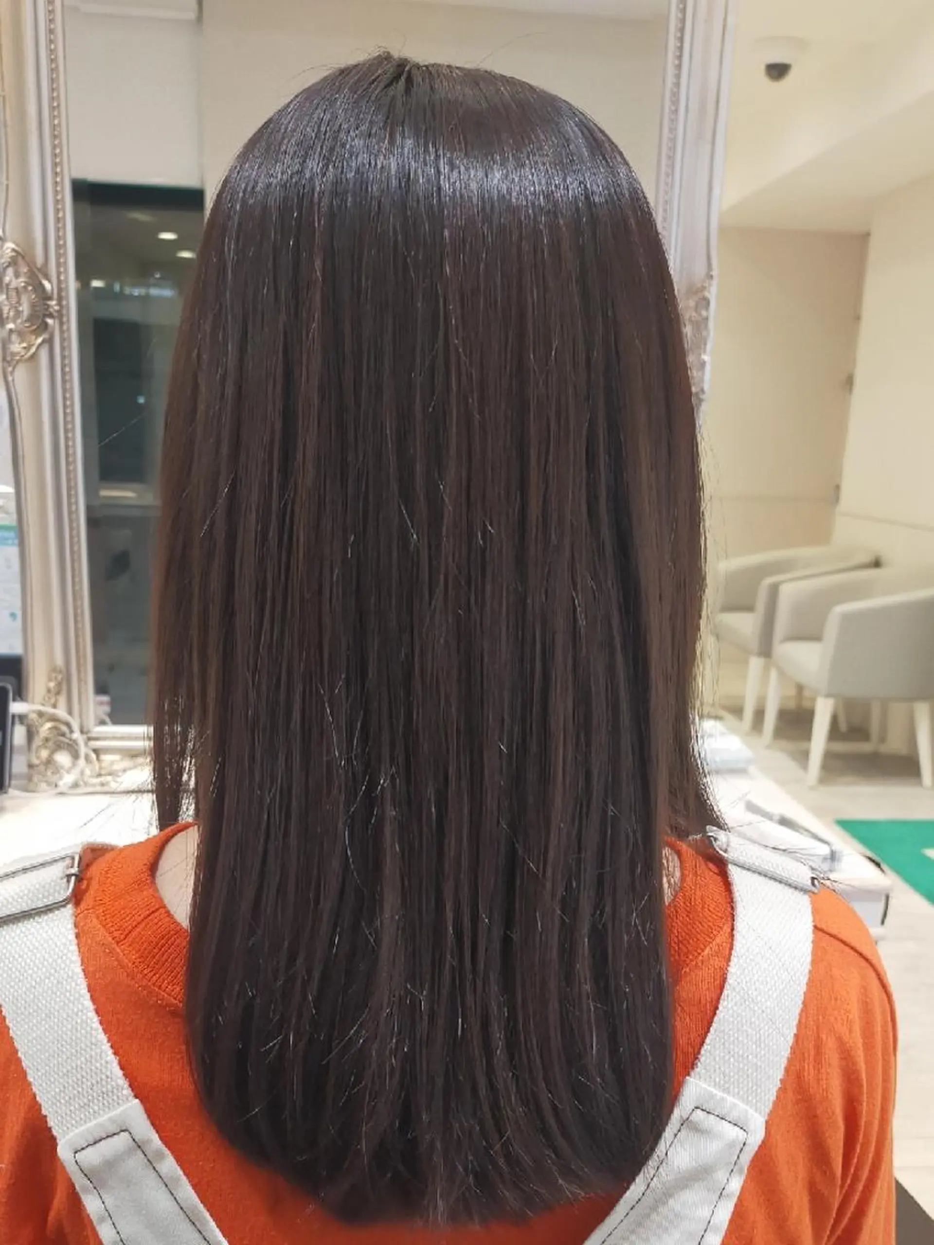 セミロング カット 田中 瑞妃のヘアスタイル