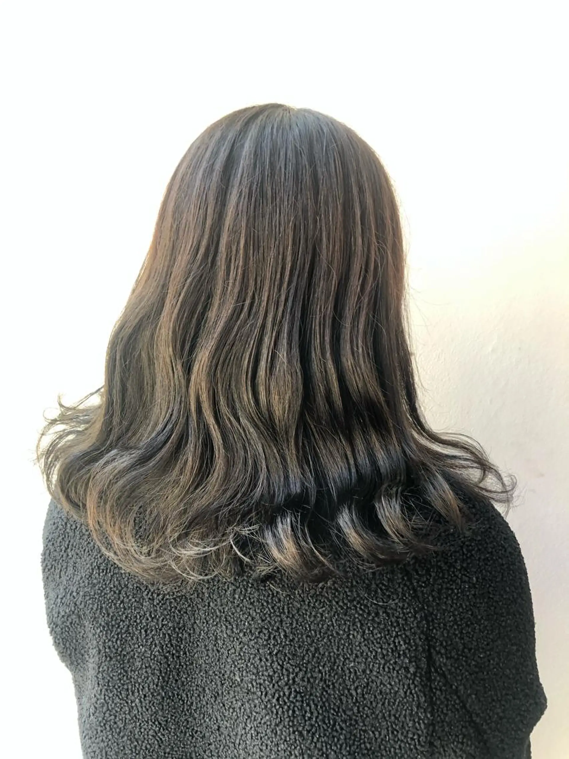 セミロング カラー イルミナカラー 大阪長居🌱野見山 卓也のヘアスタイル