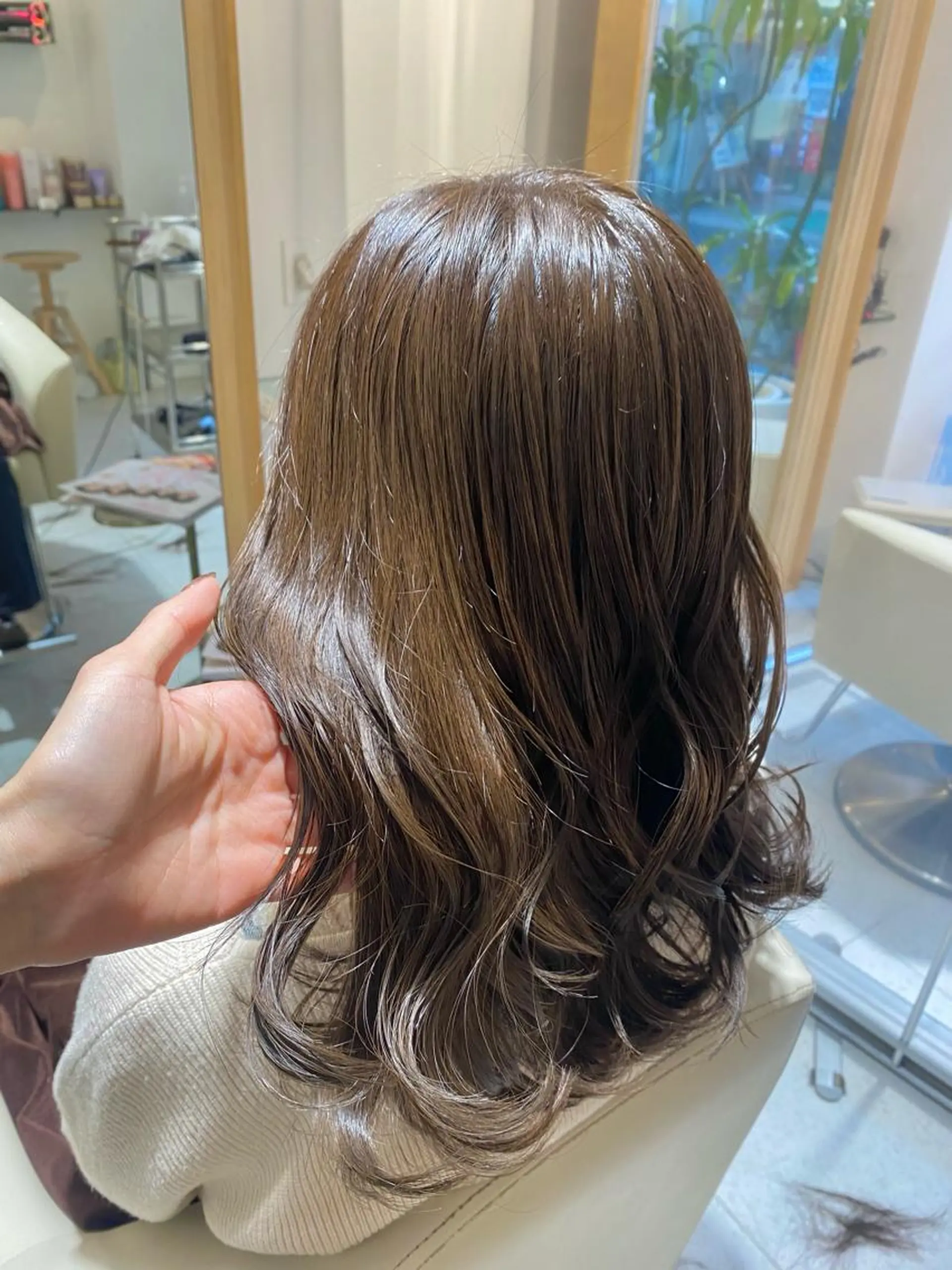 ミディアム カラー カット ヘアカラー トリートメント 安永 涼のヘアスタイル