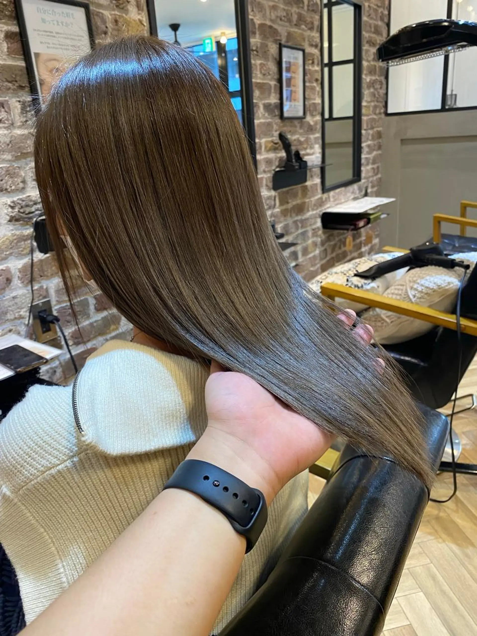 セミロング カット トリートメント 大内田 凌馬のヘアスタイル